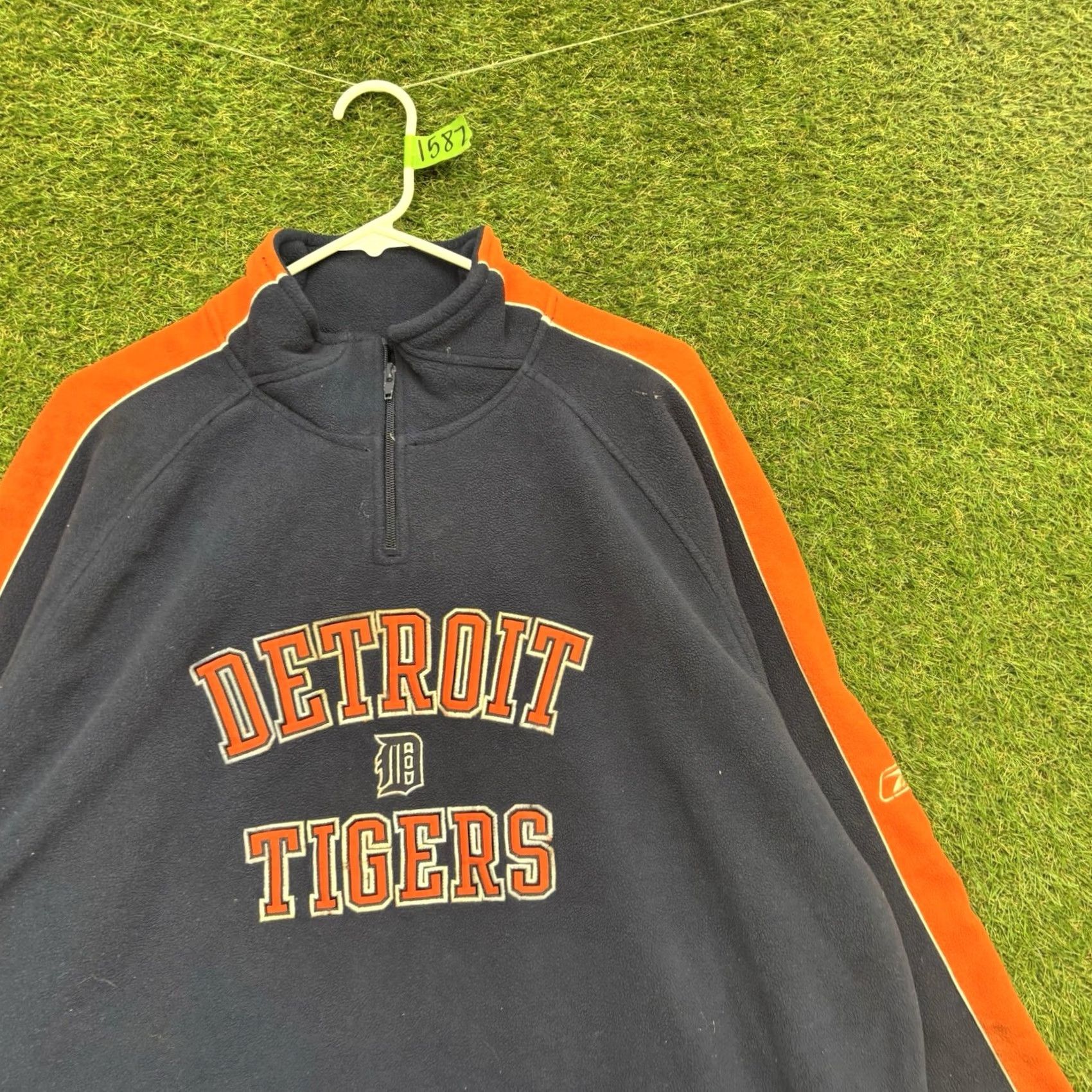 Reebok VINTAGE Reebok Detroit Tigers Sweatshirt Mens XL MLB Embroidered 1/4 Zip Fleece Jacket Blue Size US XL / EU 56 / 4 - 3 Thumbnail