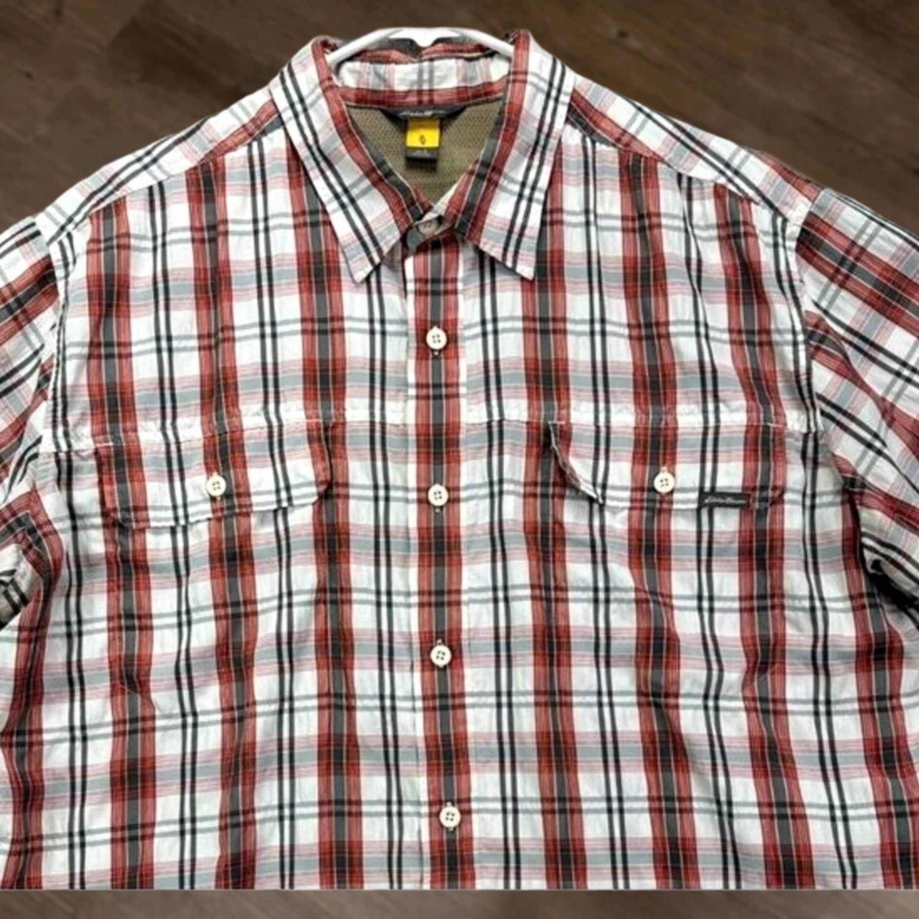 Eddie Bauer Eddie Bauer Shirt Large Mens Red Plaid Short Sleeve Button-Up Travel Size US L / EU 52-54 / 3 - 1 Thumbnail