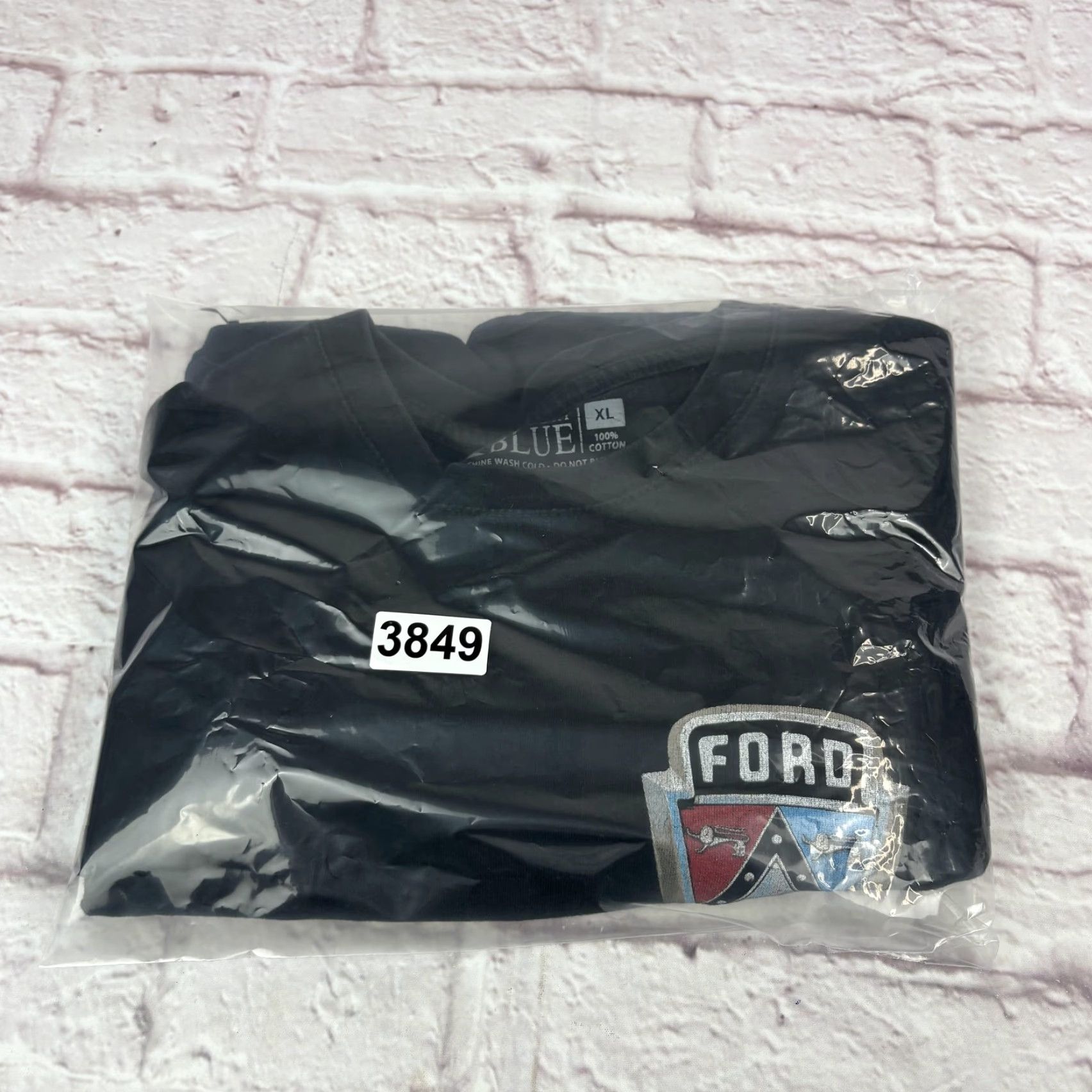 Vintage Newport Blue Ford Classic Fives Shirt Mens XL Black Graphic Tee Cars Automotive Racing Crew Neck Short Sleeve Vintage: No Size US XL / EU 56 / 4 - 8 Thumbnail