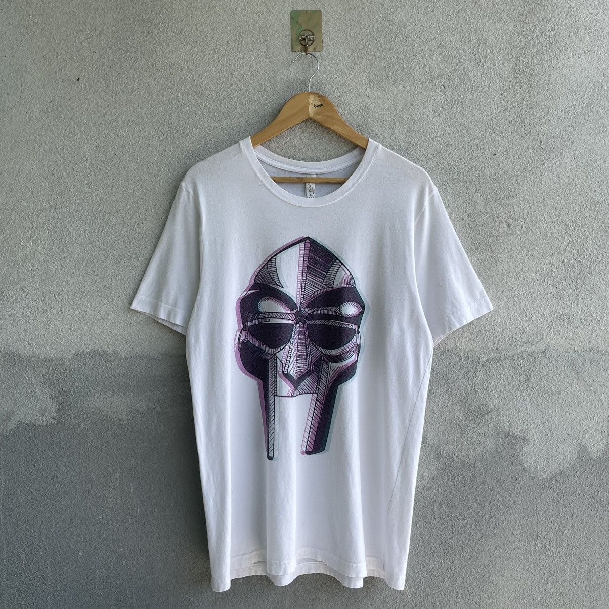 Rap Tees × Vintage Vintage Y2K MF DOOM Big Mask Tee Shirt Size US L / EU 52-54 / 3 - 1 Thumbnail