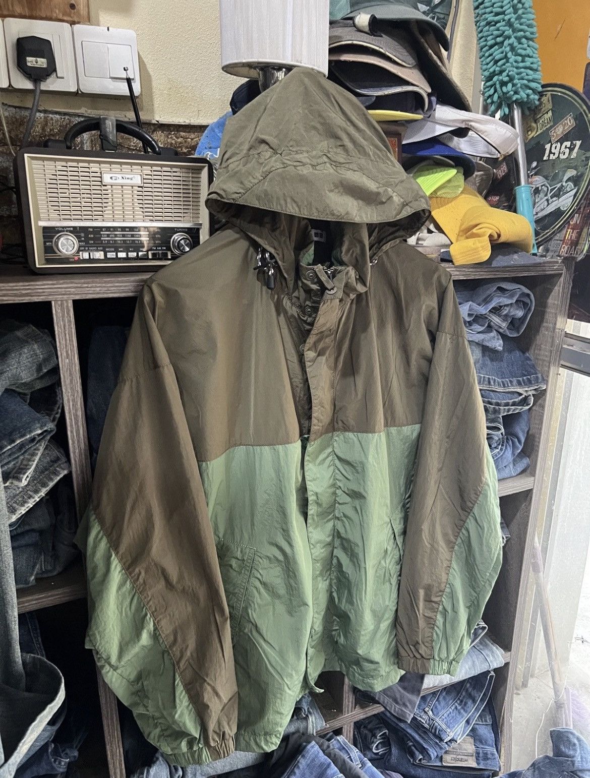 Japanese Brand 🔥J.W. Anderson x Uniqlo Two Tone Zipper Jacket Size US L / EU 52-54 / 3 - 5 Thumbnail