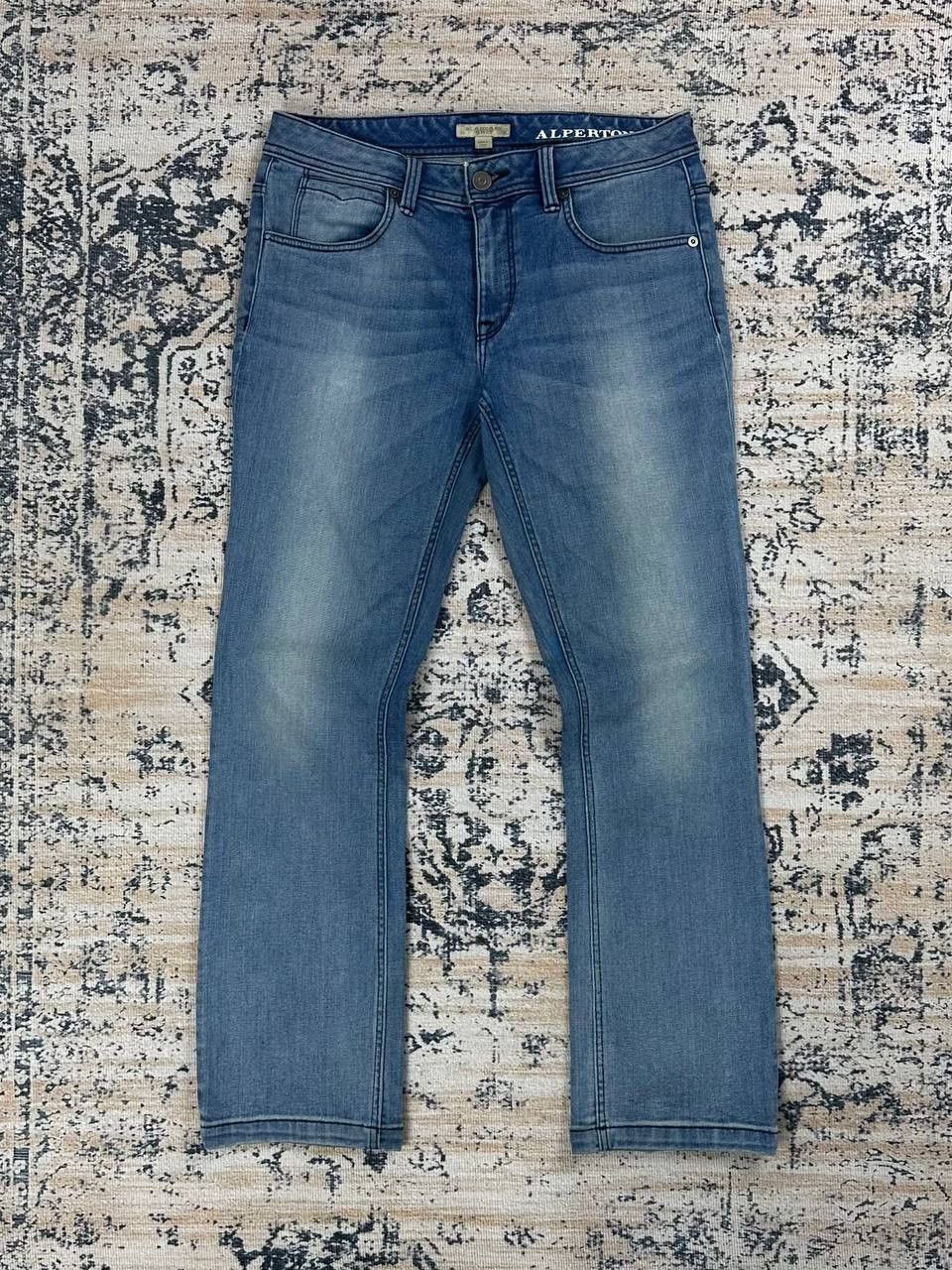 Burberry × Vintage Vintage Burberry Cropped Light Denim Jeans Size 27" / US 4 / IT 40 - 2 Thumbnail