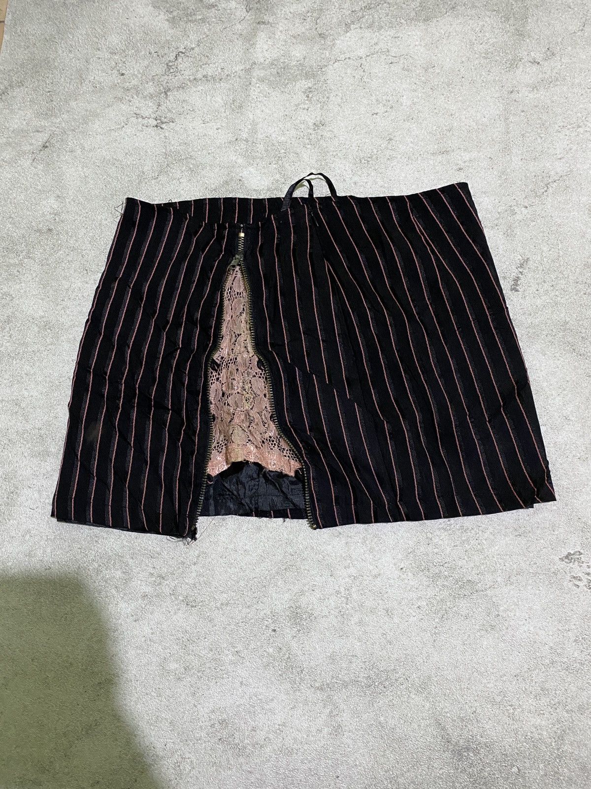 Japanese Brand miniskrit gothic style Size 26" / US 2 / IT 38 - 4 Thumbnail