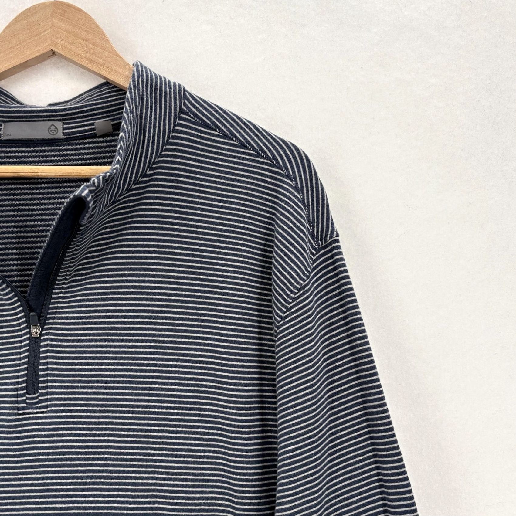 Vintage Tasc Performance Pullover Mens 2XL Blue Stripe 1/4 Zip Mock Neck Stretch Bamboo Shirt Adults Mens Clothing Activewear Size US XXL / EU 58 / 5 - 2 Thumbnail
