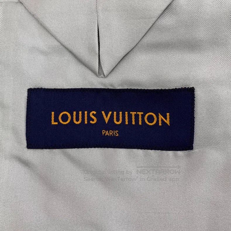 Louis Vuitton Louis Vuitton Off-white marbled lapel single-breasted long Size US S / EU 44-46 / 1 - 6 Thumbnail