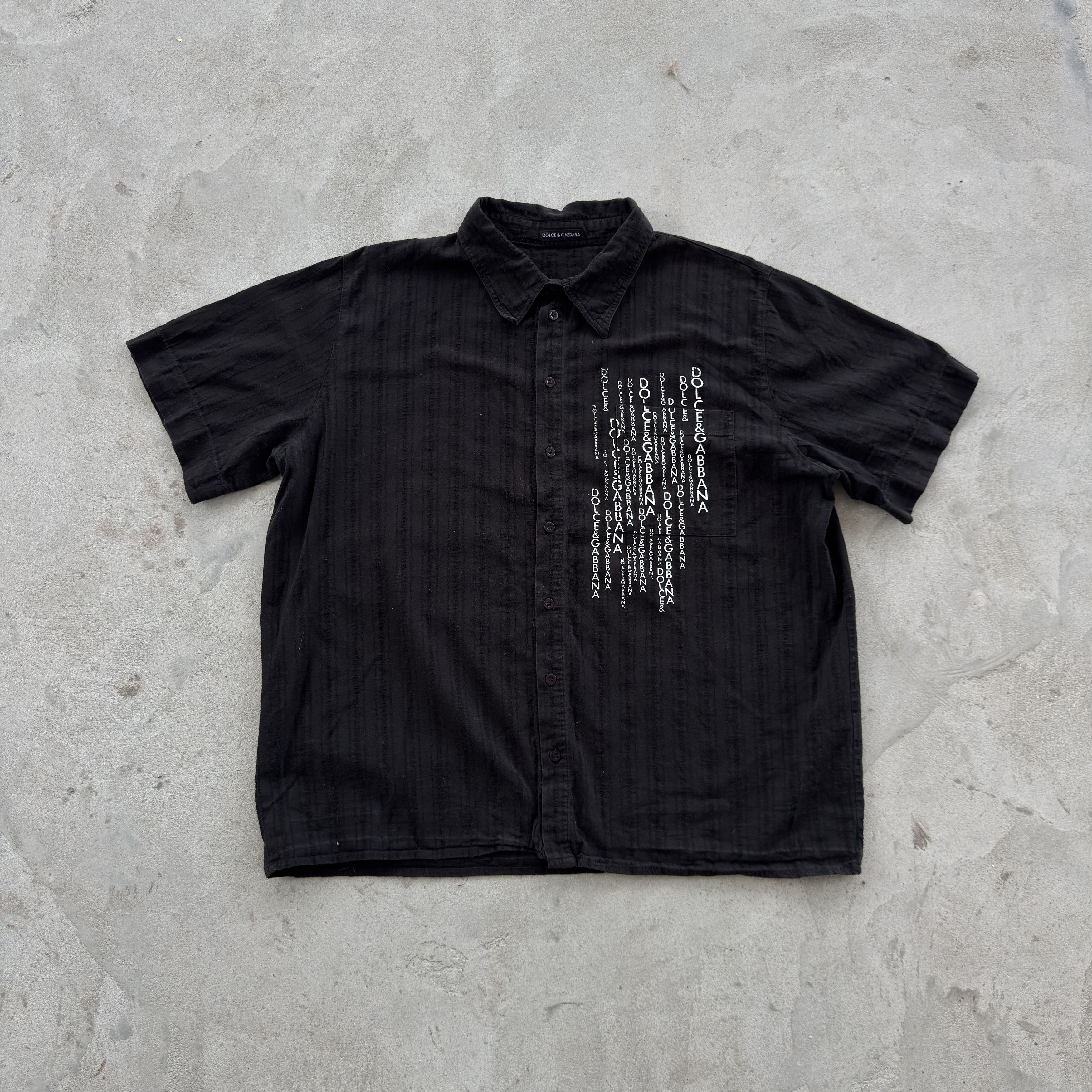 Dolce & Gabbana Dolce Gabbana Black Short Sleeve Shirt Logo Graphic Print Size US L / EU 52-54 / 3 - 1 Thumbnail