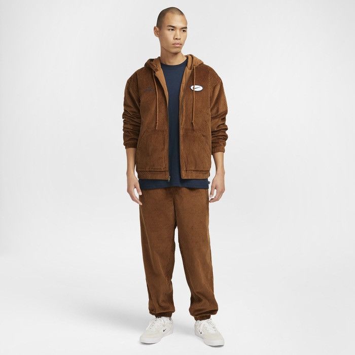 Nike Vintage Nike SB rap Y2K track suit jacket + pants velvet Size US L / EU 52-54 / 3 - 6 Thumbnail