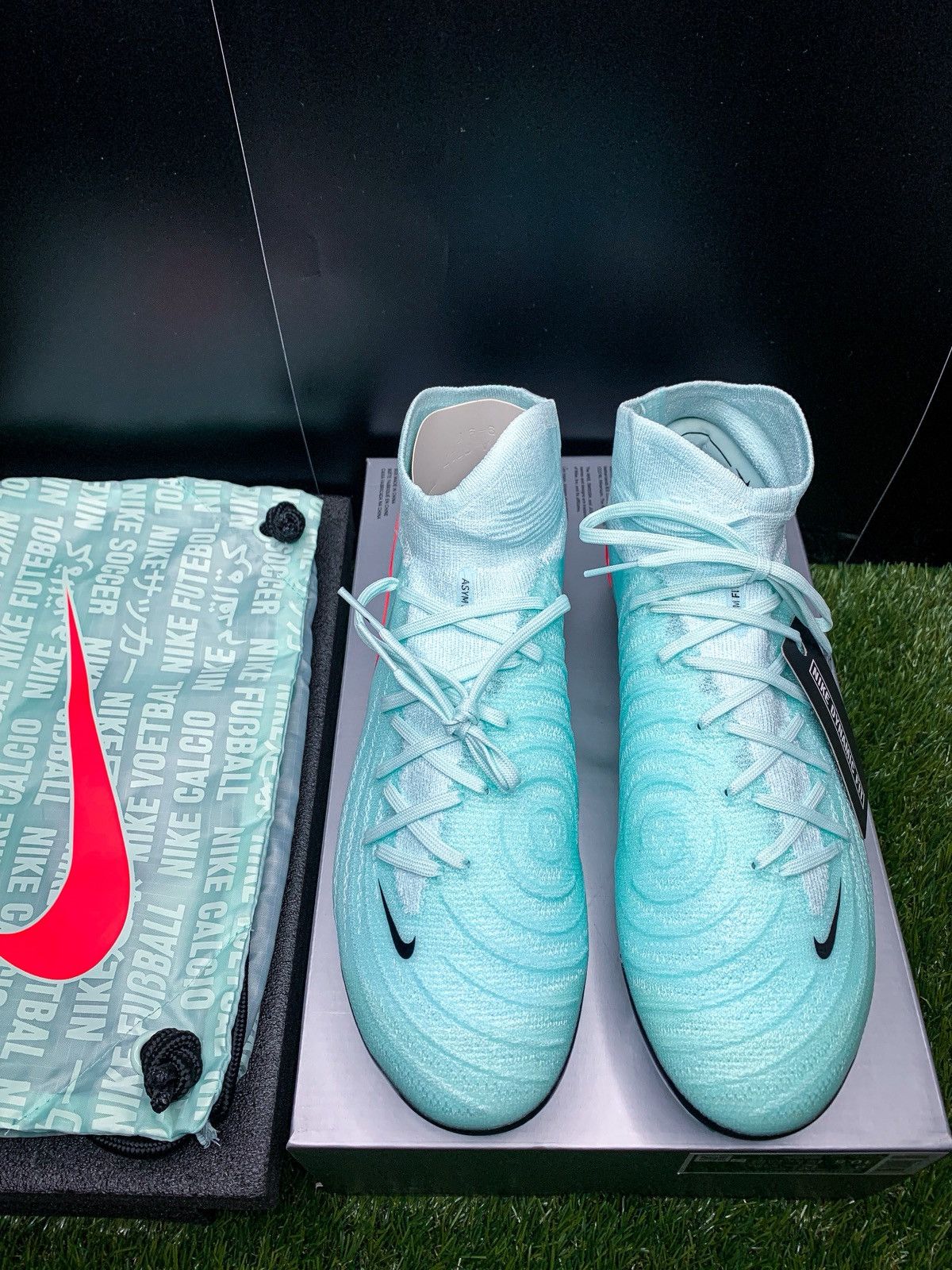 Nike Nike Phantom Luna 2 Elite Size US 9 / EU 42 - 2 Thumbnail