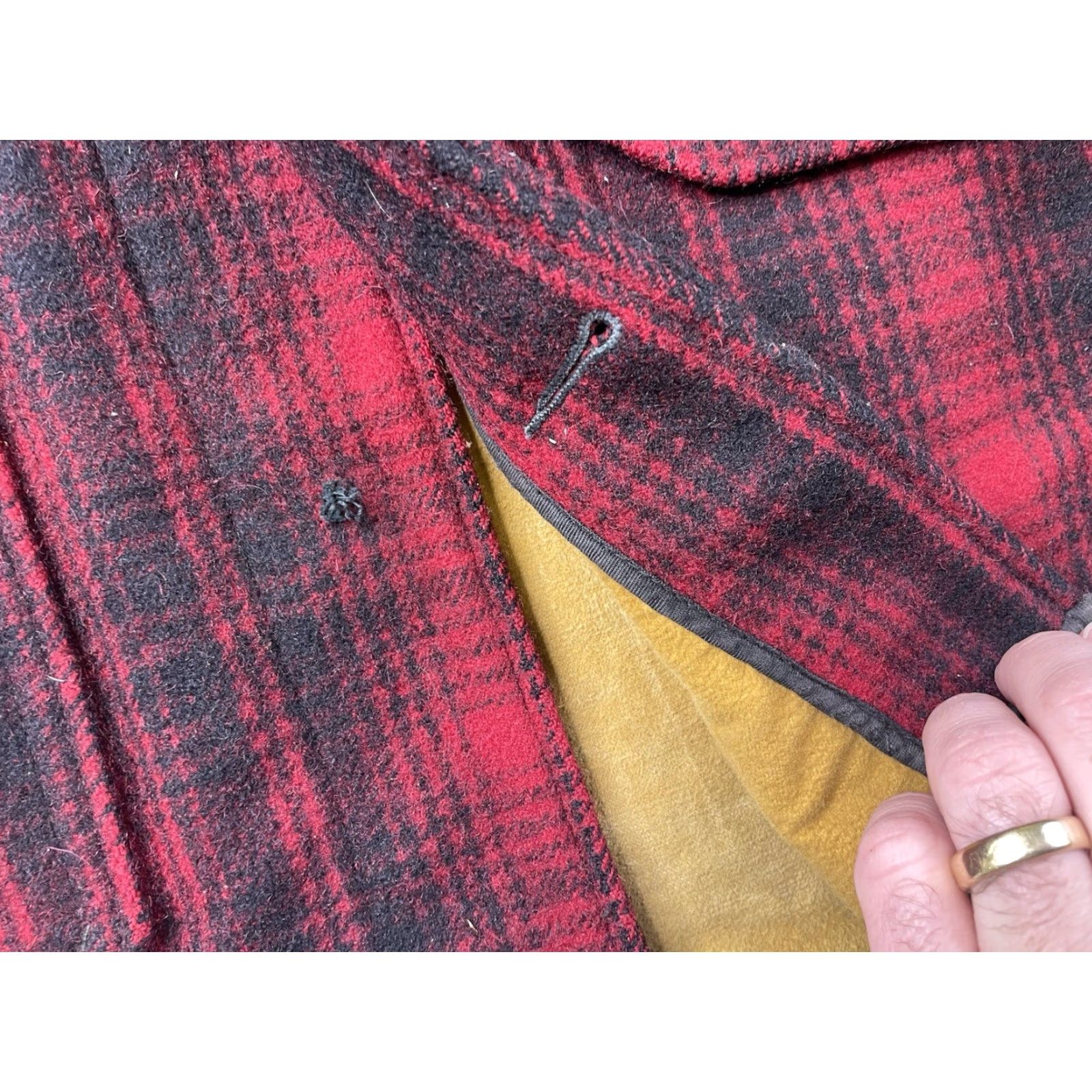 Vintage VINTAGE Woolrich 503 Red Buffalo Plaid Wool Mackinaw Hunting Jacket Mens 40 Size US XXS / EU 40 - 6 Thumbnail