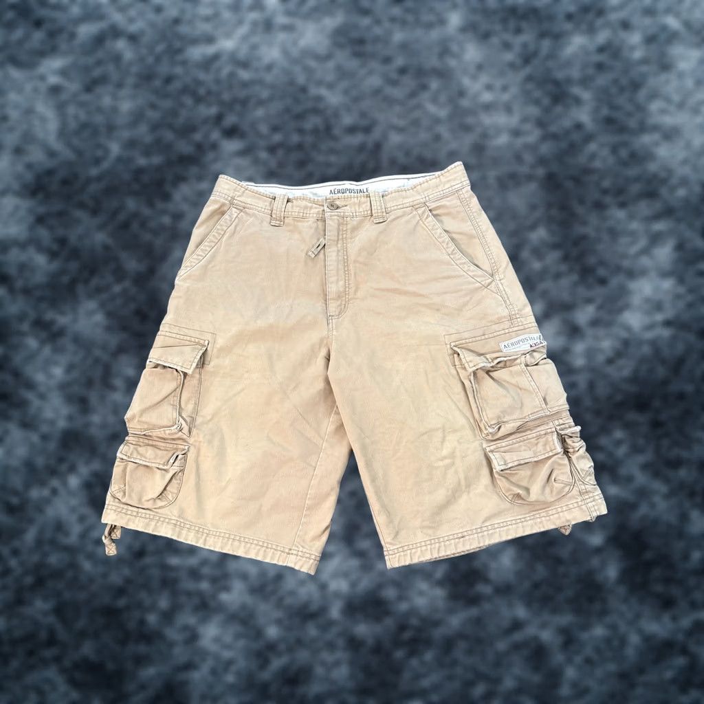 Vintage Vintage Aeropostale Cargo Shorts Mens 36 Beige Baggy Skate Y2K Size US 36 / EU 52 - 1 Thumbnail