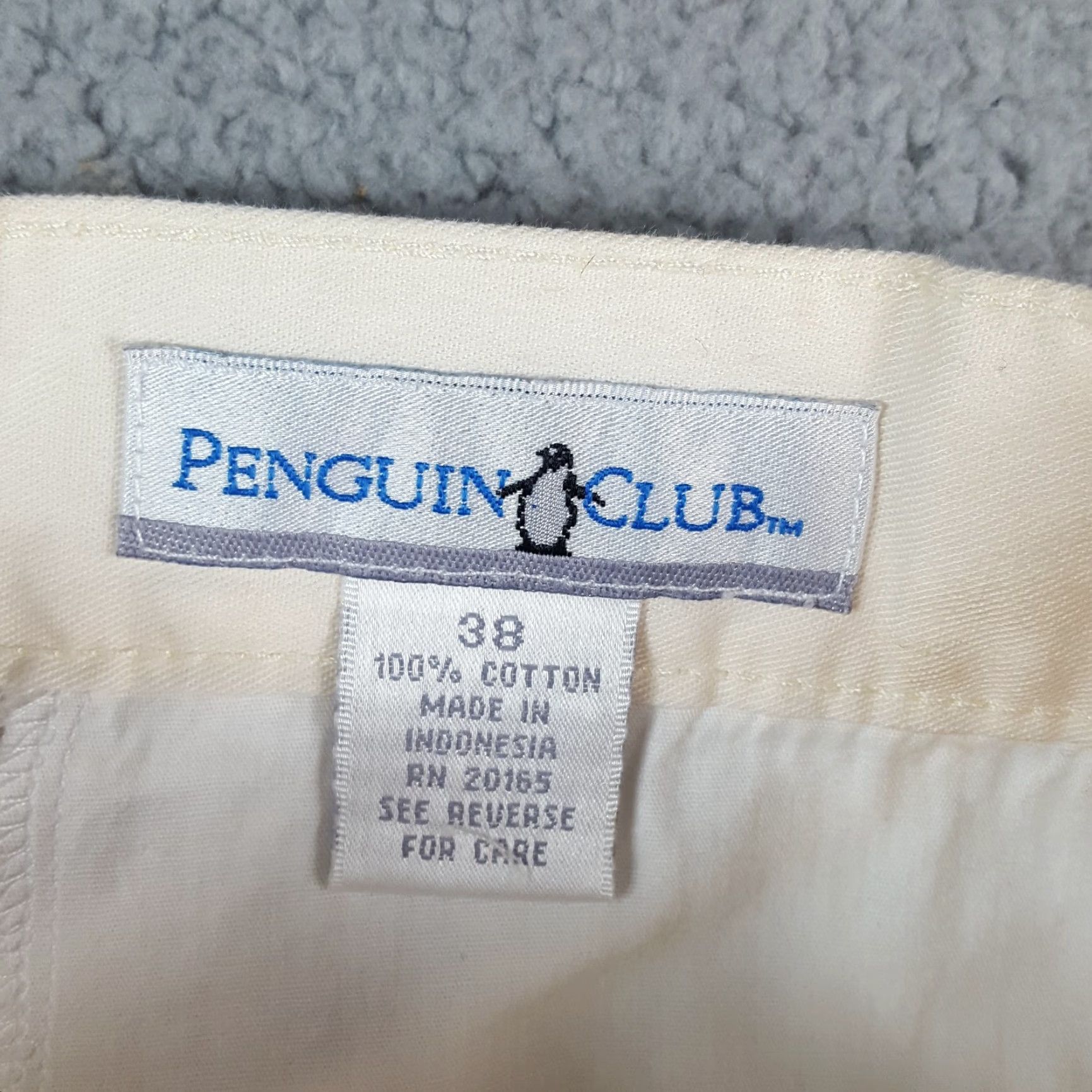 Vintage Vintage Penguin Men's Chino Shorts Size 38 Casual Summer Y2K Retro 90s Golf Size US 38 / EU 54 - 6 Thumbnail