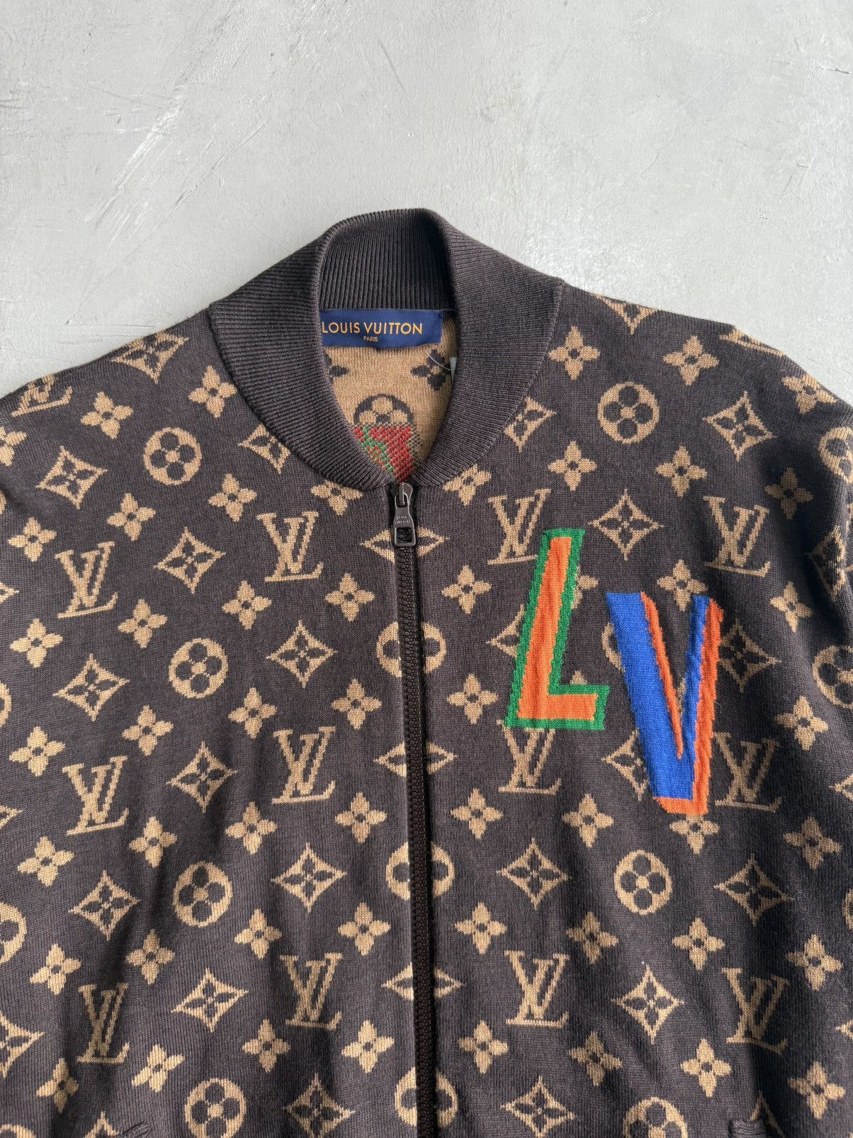 Louis Vuitton × NBA RARE - Louis Vuitton x NBA Monogram Bomber Jacket Size US S / EU 44-46 / 1 - 6 Thumbnail