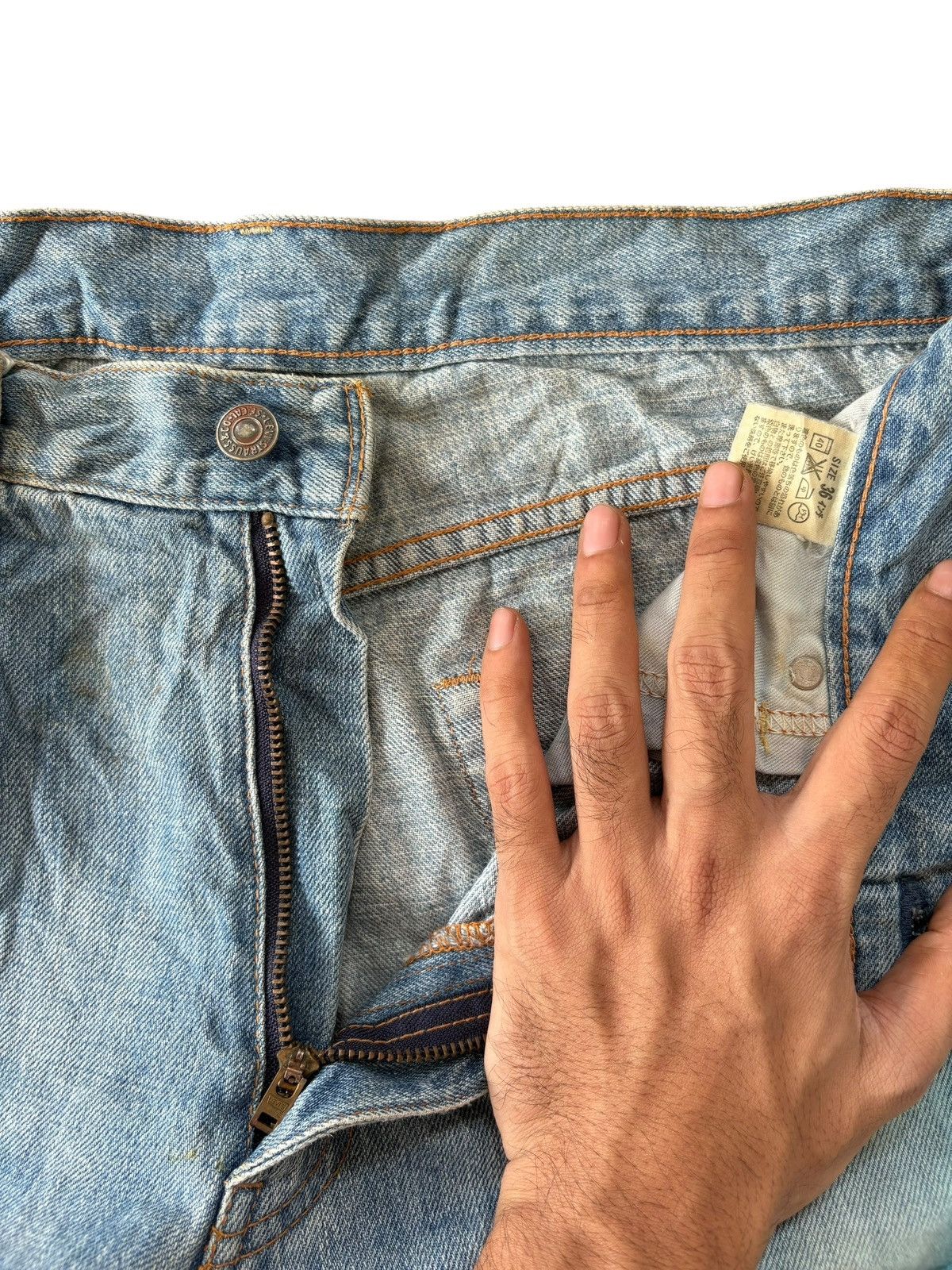 Levi's Vintage 90s Levis 543 Faded Wash Distressed Baggy Jeans Size US 35 - 4 Thumbnail