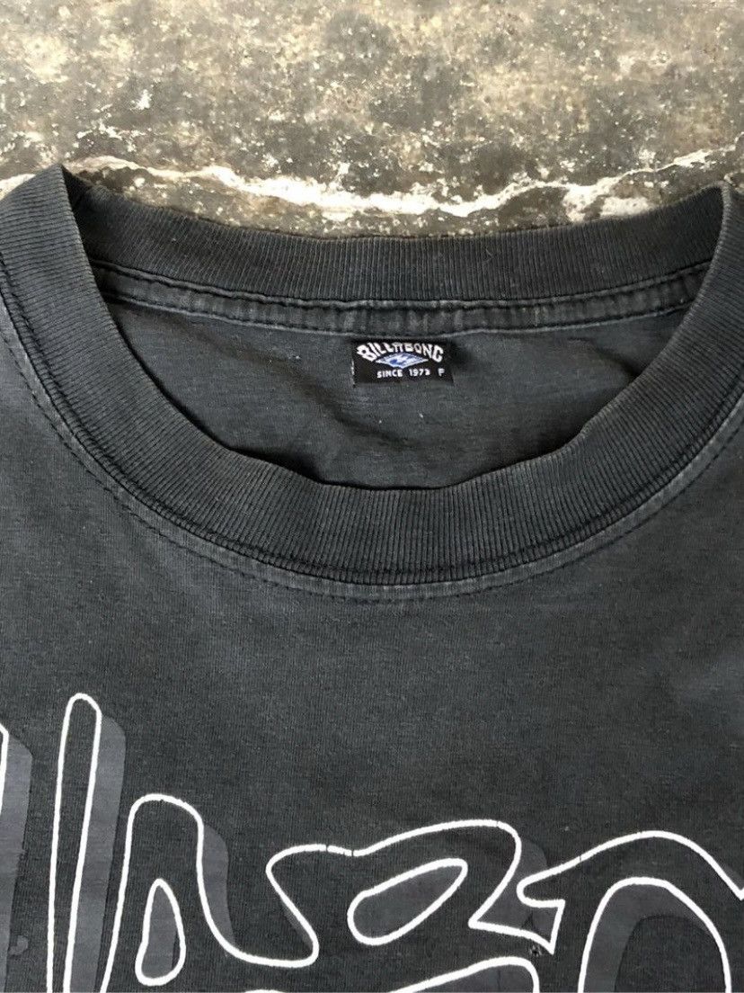 Billabong Vintage Billabong Surfwear Tshirt Size US S / EU 44-46 / 1 - 4 Thumbnail