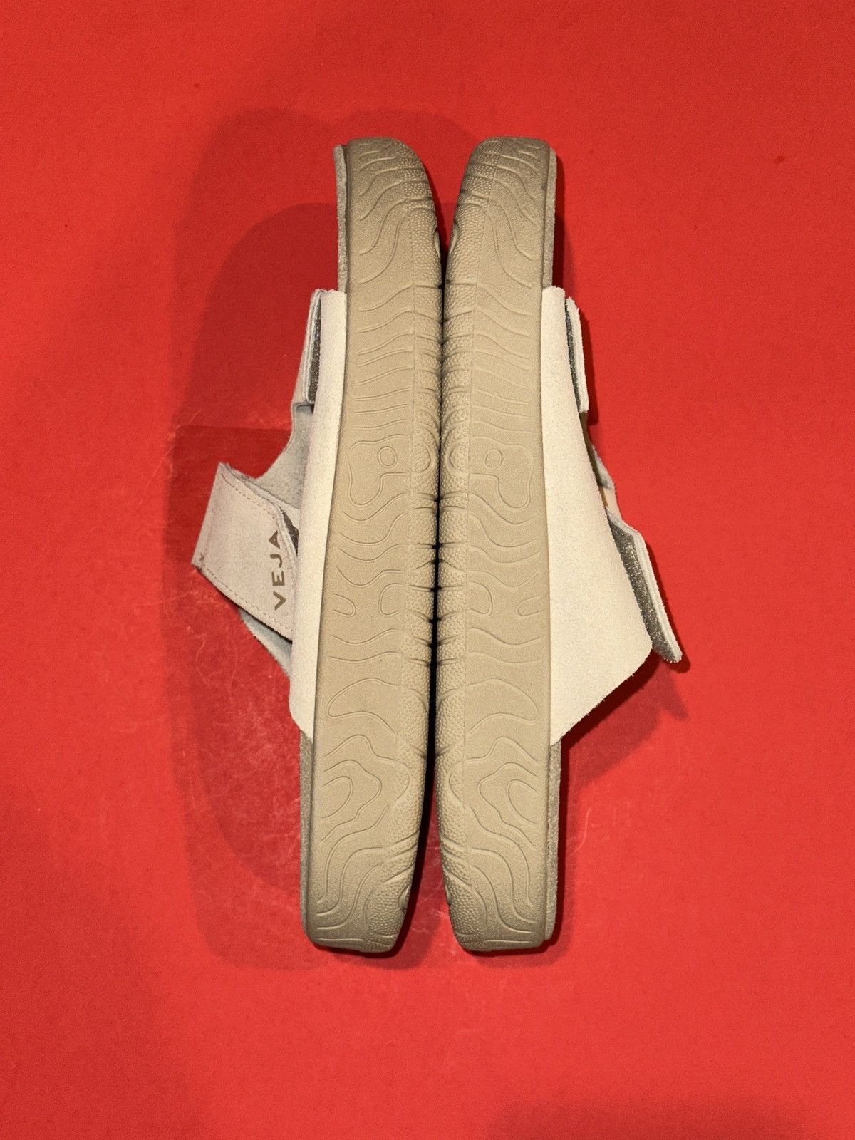 Veja Veja Etna Suede Slide Sandal Men’s Size 39 EU 8 US Cream Size US 8 / EU 41 - 6 Thumbnail