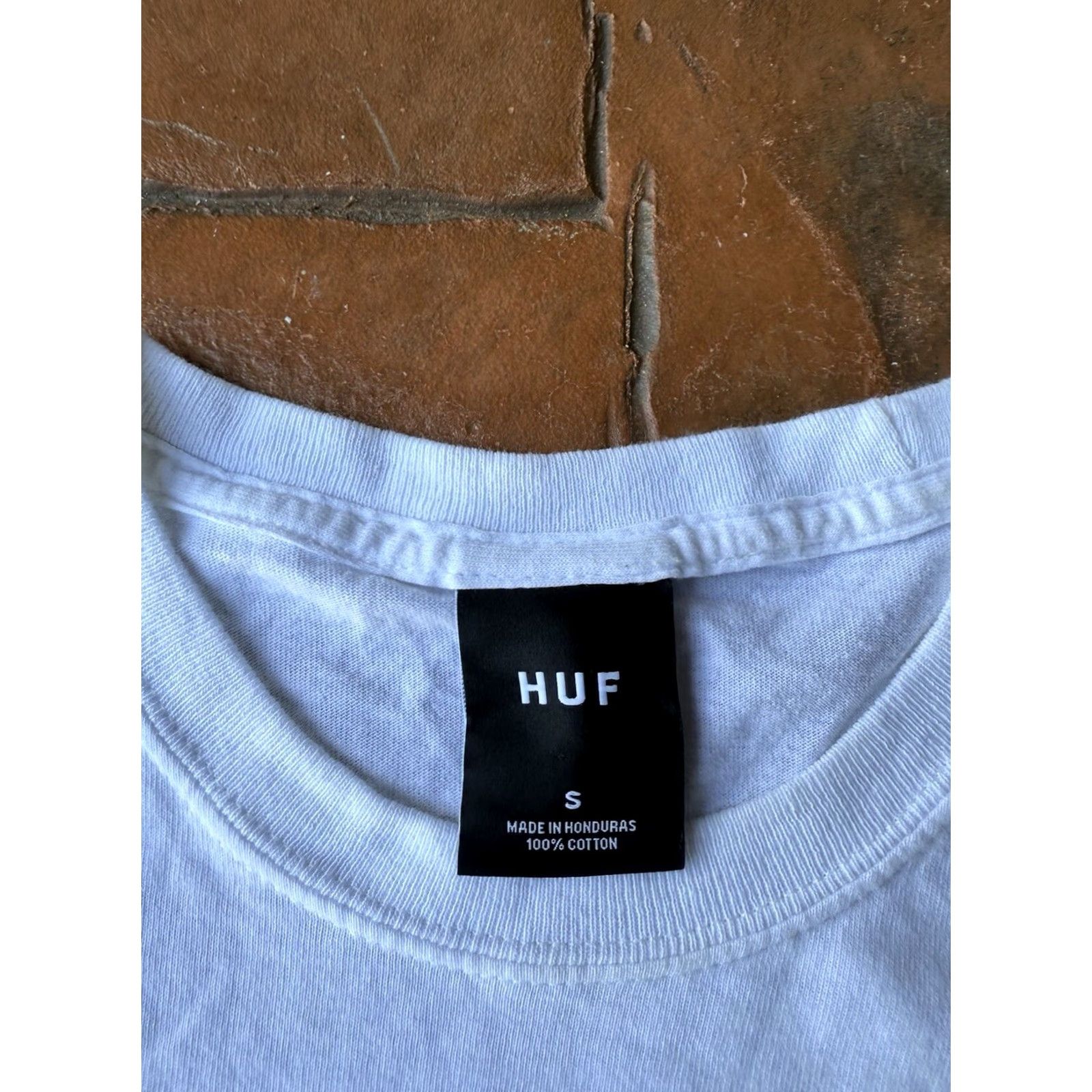 Huf VINTAGE HUF Worldwide Panic T-Shirt Small White Grunge Crew Neck Short Sleeve Men Science X? Size US S / EU 44-46 / 1 - 2 Thumbnail