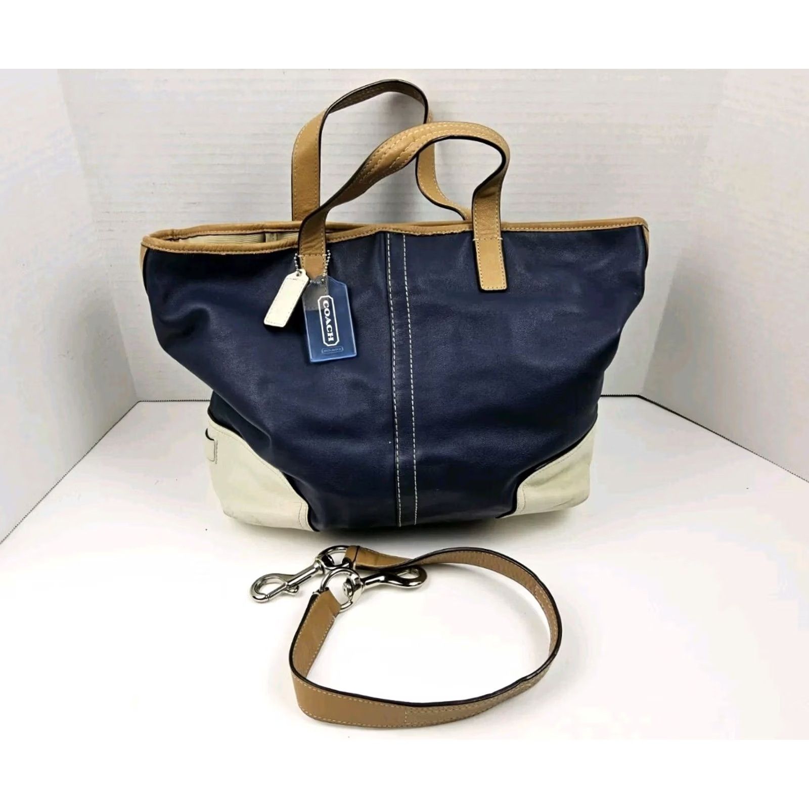 Coach Coach Hadley Midnight Blue/White Convertible Shoulder Handbag Purse Bag Tote 15x10x5.5 Women Leather Gold Hardware Silver Ch/ Designer 90s? Size ONE SIZE - 2 Thumbnail