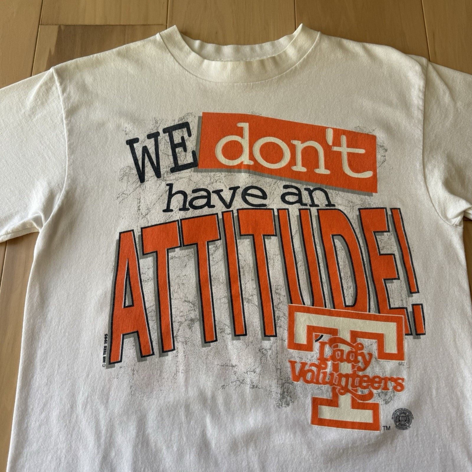 Vintage Vintage Tennessee Volunteers Shirt L White 90s Women's Size US L / EU 52-54 / 3 - 3 Thumbnail