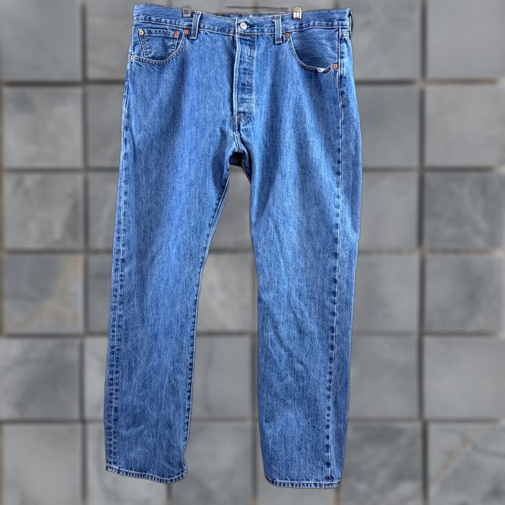 Levi's Levi's 501 Jeans Mens 40x32 Denim Button Fly Straight Classic Regular Color Black Waist 40 Inseam 32 Size US 40 / EU 56 - 1 Thumbnail