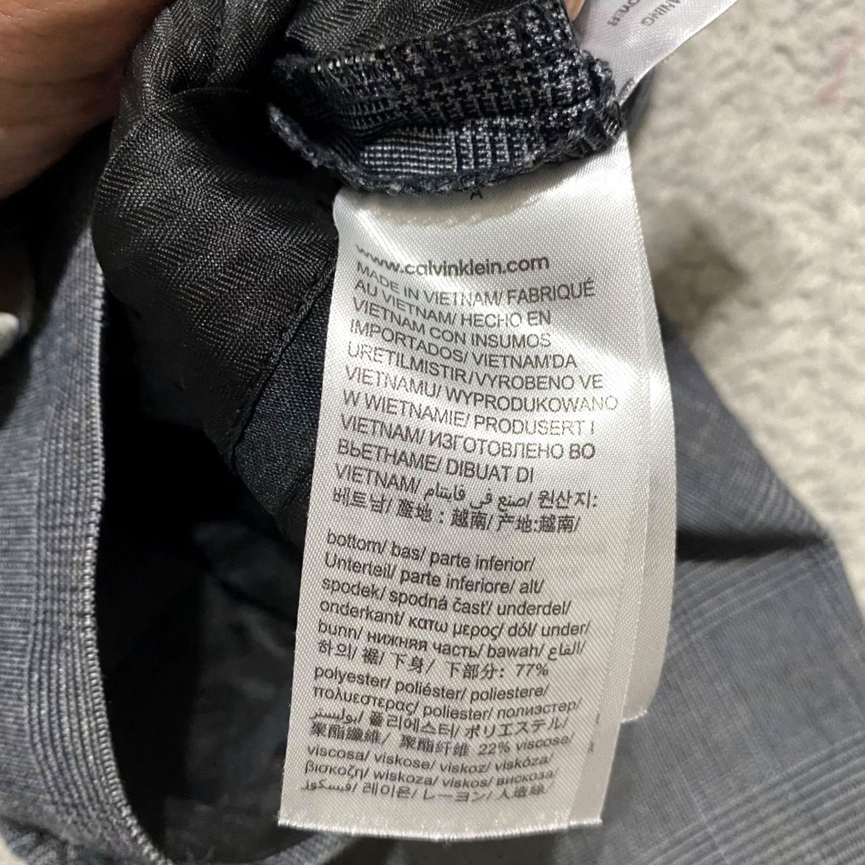 Calvin Klein Calvin Klein Dress Pants Slim Straight Gray Plaid Mens 30x32 Flat Front Business Dress Pants Size US 30 / EU 46 - 4 Thumbnail