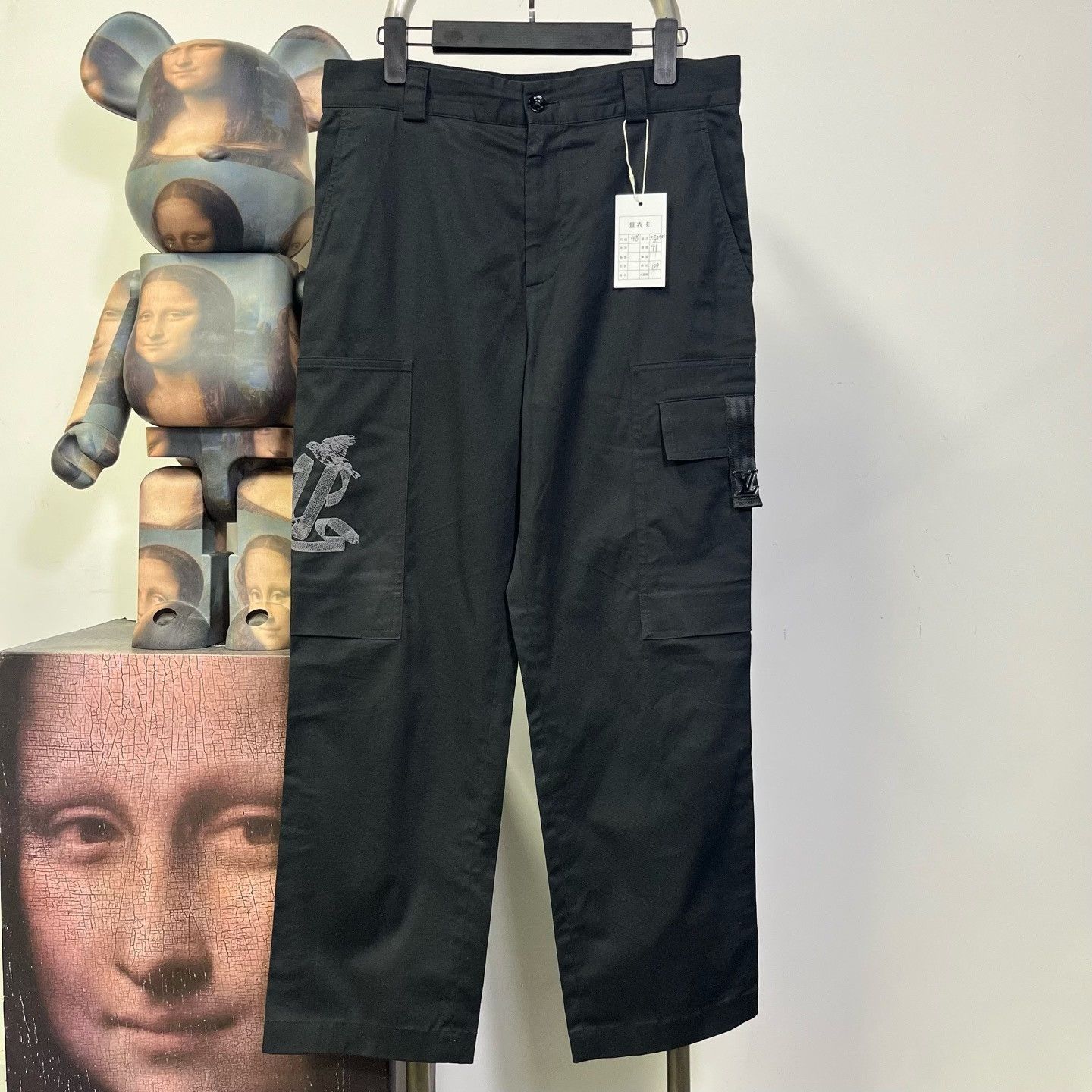 Louis Vuitton Louis Vuitton Casual Pants 32 Men Size US 32 / EU 48 - 1 Thumbnail