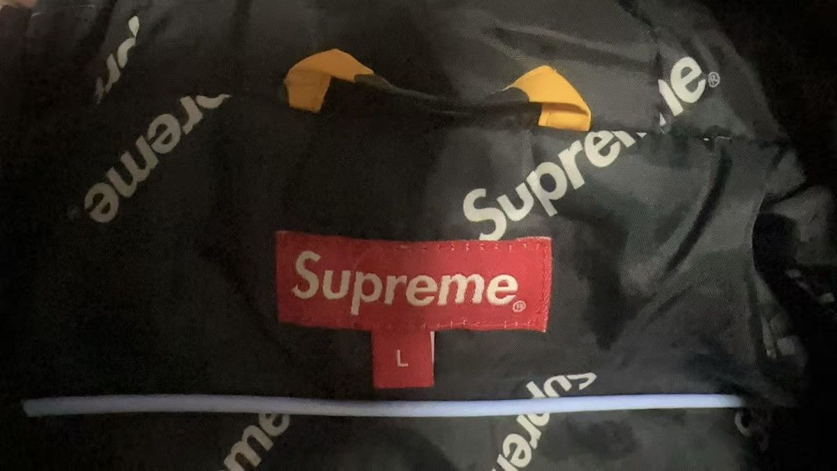 Supreme Supreme fw17 yellow camo hooded logo half zip pullover parka Size US L / EU 52-54 / 3 - 3 Thumbnail