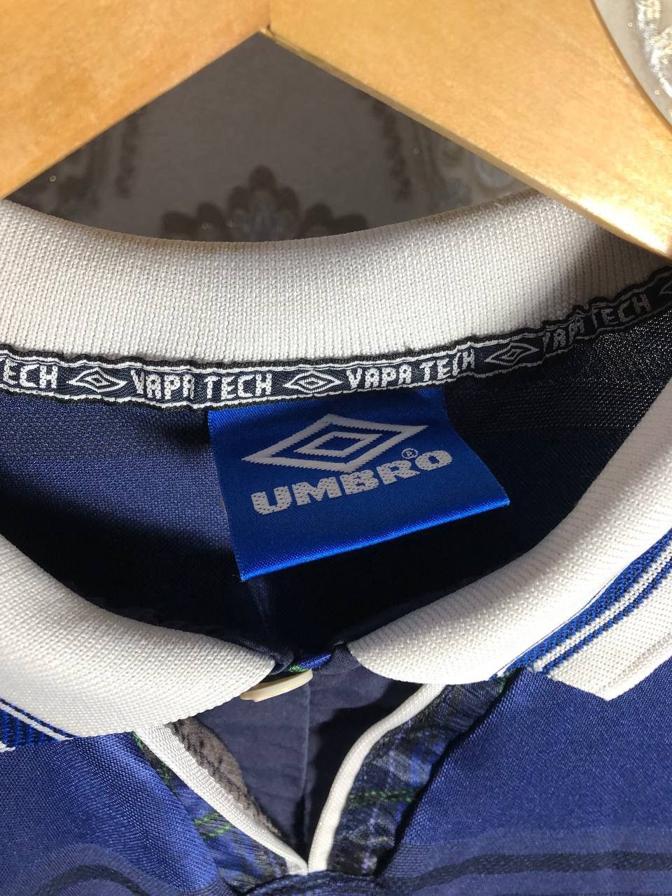 Umbro × Vintage VERY RARE UMBRO SCOTLAND RETRO SOCCER JERSEY BLOKECORE 90s Size US L / EU 52-54 / 3 - 3 Thumbnail