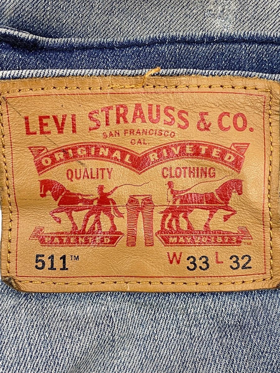 Levi's Levi’s Faded Blue Wash Style Ripped Jeans Size US 34 / EU 50 - 10 Thumbnail