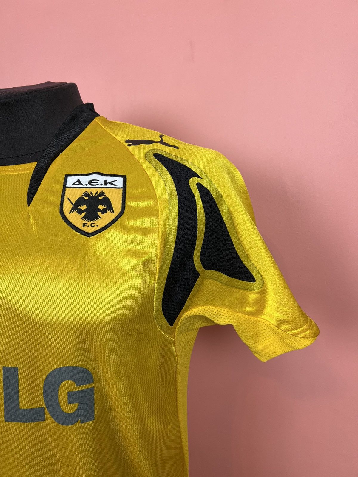 Puma Puma aek Greece soccer jersey football 2011 2012 Size US M / EU 48-50 / 2 - 5 Thumbnail