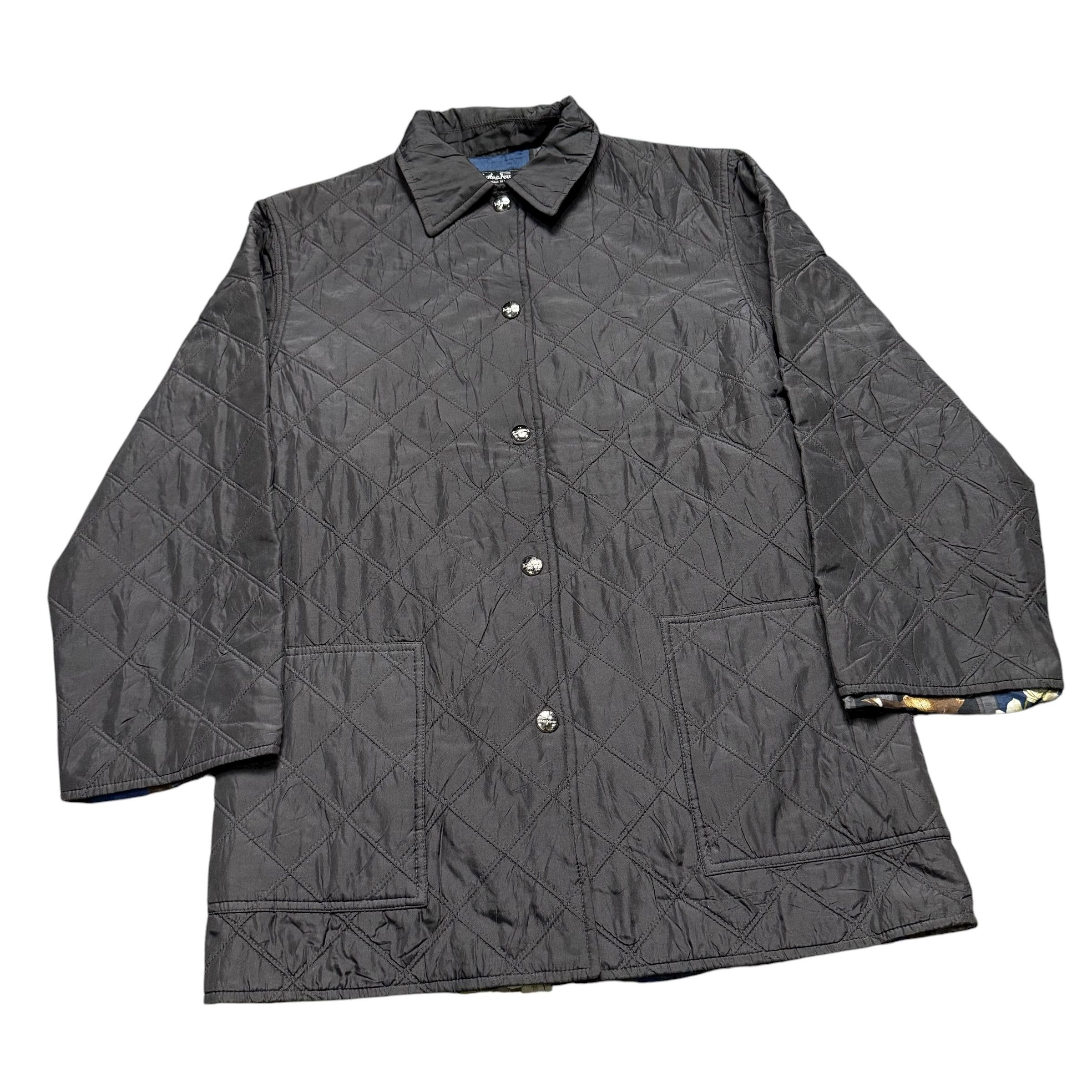 Salvatore Ferragamo Vintage Salvatore Ferragamo Quilted Fullprint Silk Jacket Size US XS / EU 42 / 0 - 5 Thumbnail