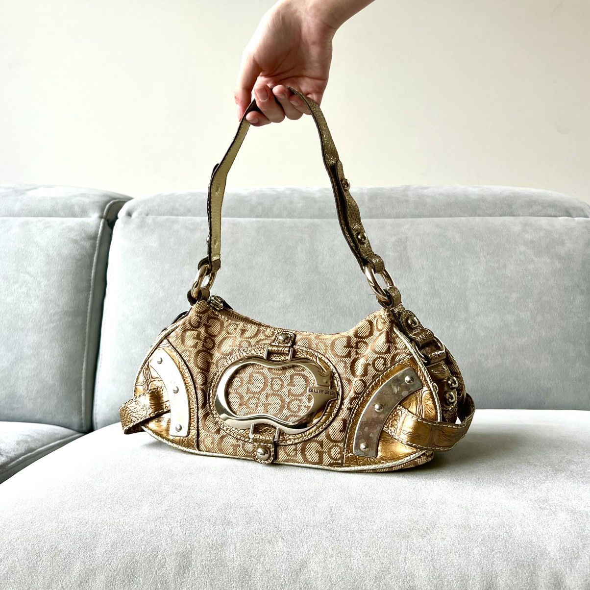 Guess Guess Vintage Handbag Size ONE SIZE - 1 Thumbnail
