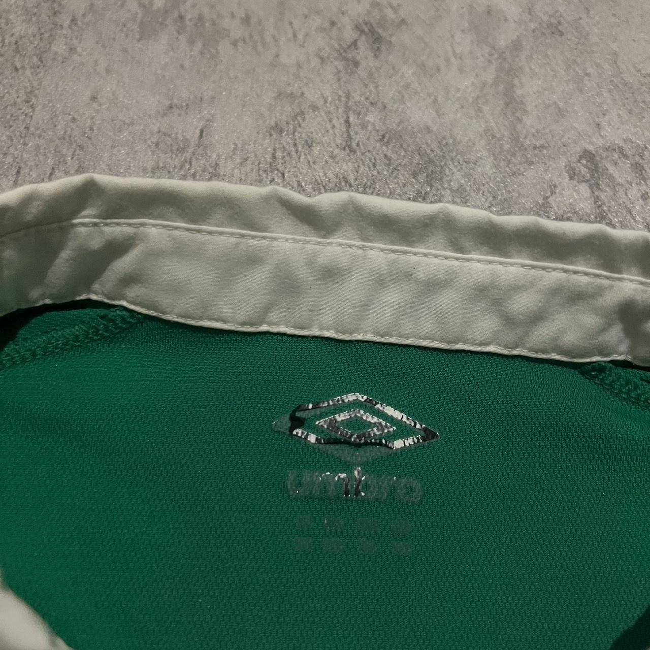 Umbro 2014-16 Ireland Umbro Home Football Shirt Euro Size US L / EU 52-54 / 3 - 4 Thumbnail