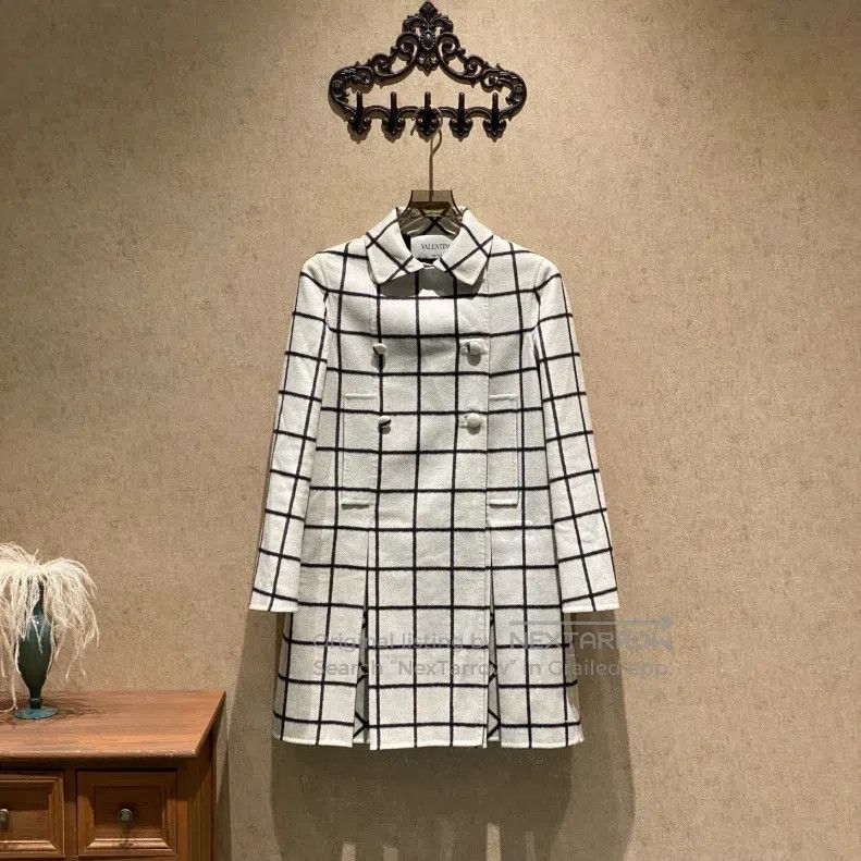 Valentino Valentino Black and white plaid reversible wool wool woole Size XS / US 0-2 / IT 36-38 - 1 Thumbnail