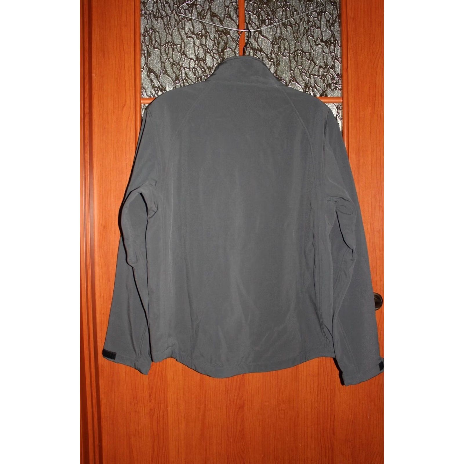Vintage VINTAGE Opel Team Jacket Softshell Grey Russell - size L Mens Grey Softshell Jacket 58cm Pit to Pit 68-73 cm Size US L / EU 52-54 / 3 - 6 Thumbnail