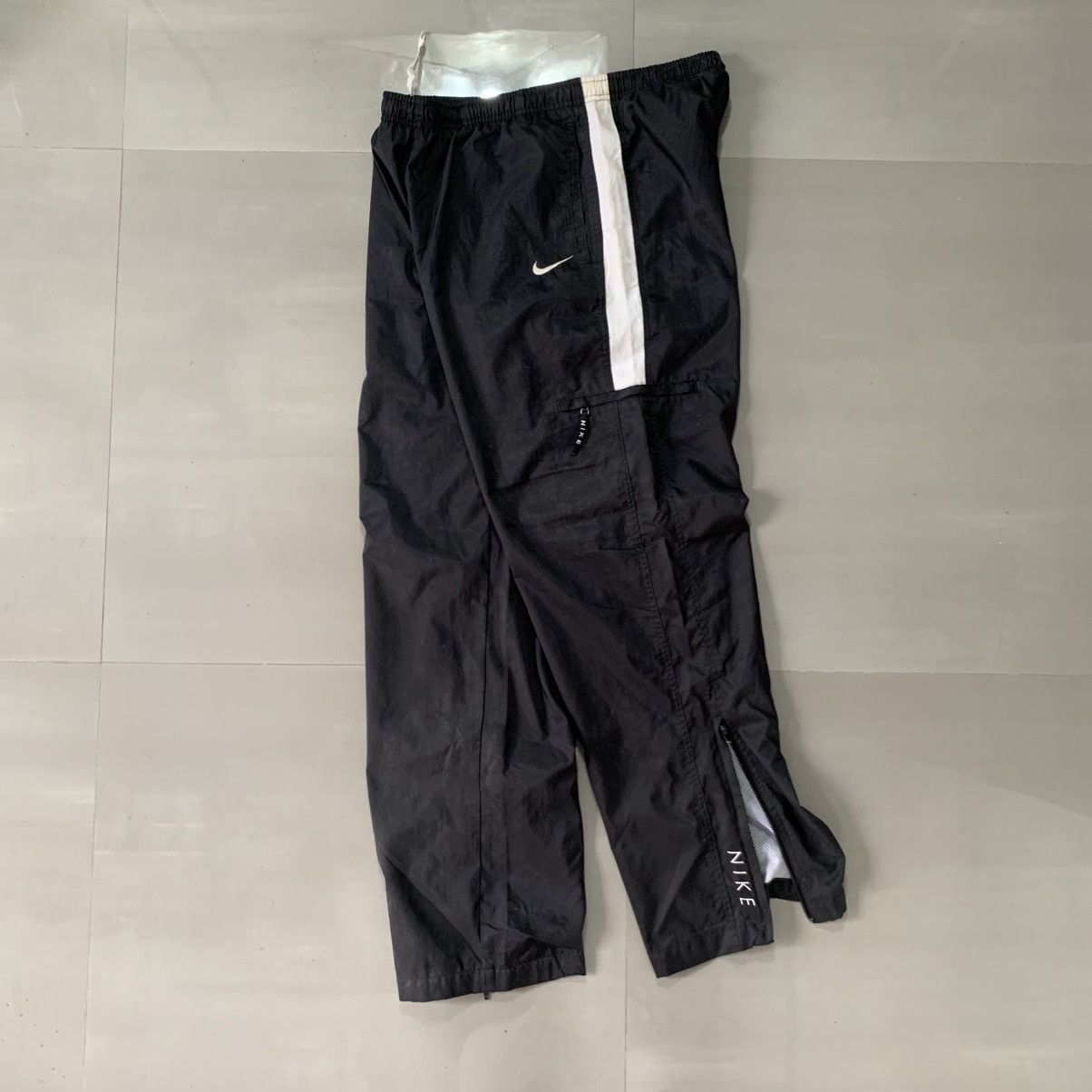 Nike Rare Vintage Nike Track Pants Size US 33 - 1 Thumbnail