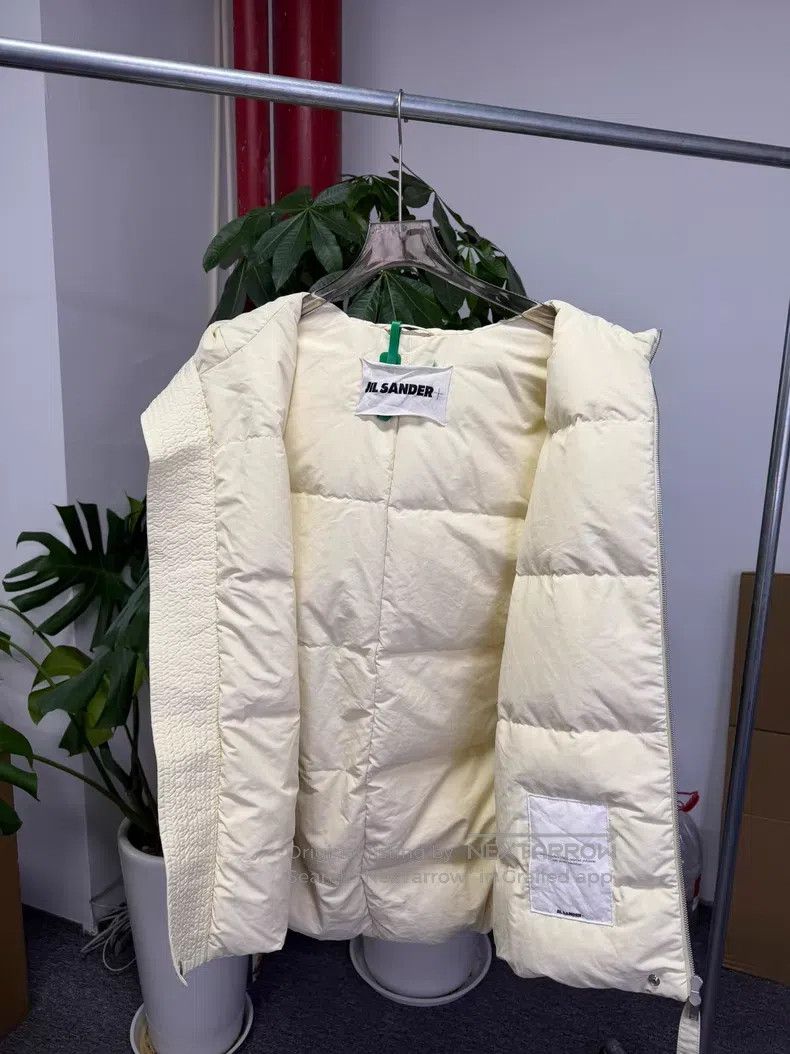Jil Sander Jil Sander size 48 Cream hooded down vest Size L / US 10 / IT 46 - 3 Thumbnail