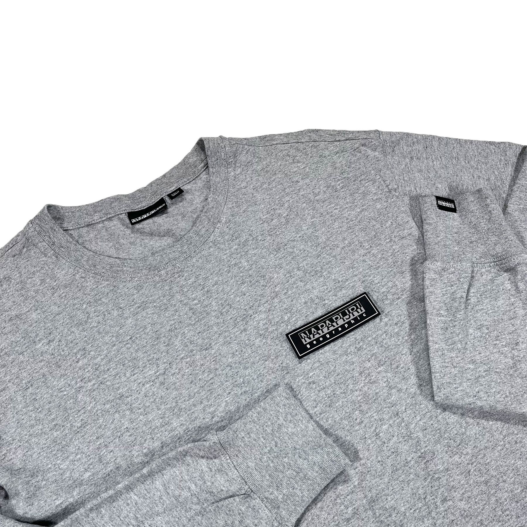 Napapijri Napapijri oversized longsleeve, simple and cozy, Size M Size US M / EU 48-50 / 2 - 5 Thumbnail