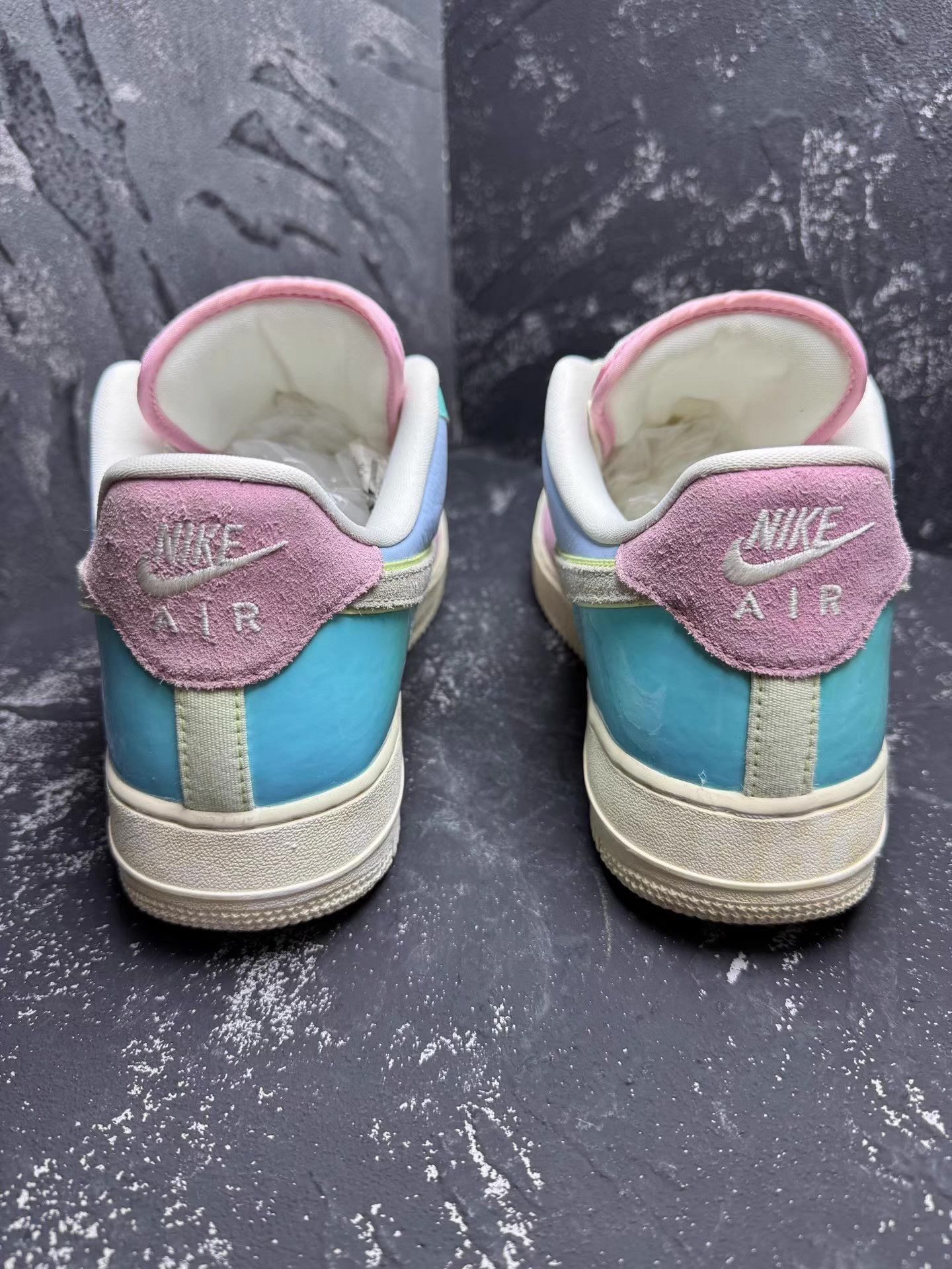 Nike Nike Air Force 1 Easter Egg Q10 Size US 10.5 / EU 43-44 - 6 Thumbnail