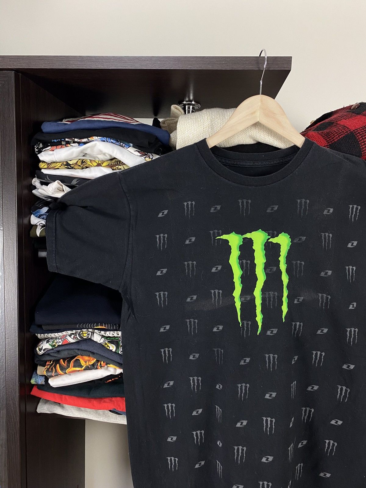 Japanese Brand Vintage Tee Shirt Energy Monster Big Logo Y2k Japan Style Size US M / EU 48-50 / 2 - 3 Thumbnail