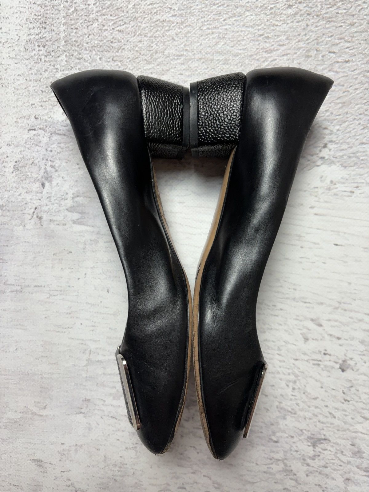 Salvatore Ferragamo Salvatore Ferragamo leather Italian vintage shoes mules Size US 8 / IT 38 - 7 Thumbnail