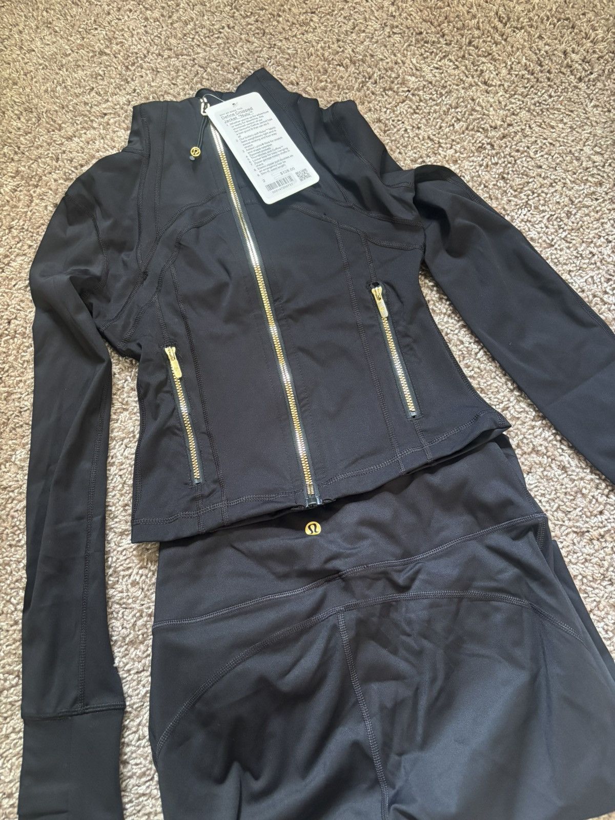 Other Lululemon Define cropped set Size XS / US 0-2 / IT 36-38 - 1 Thumbnail