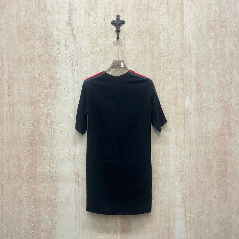 Gucci Gucci Red and green striped dress 2505-Nextarrow Size XS / US 0-2 / IT 36-38 - 2 Thumbnail