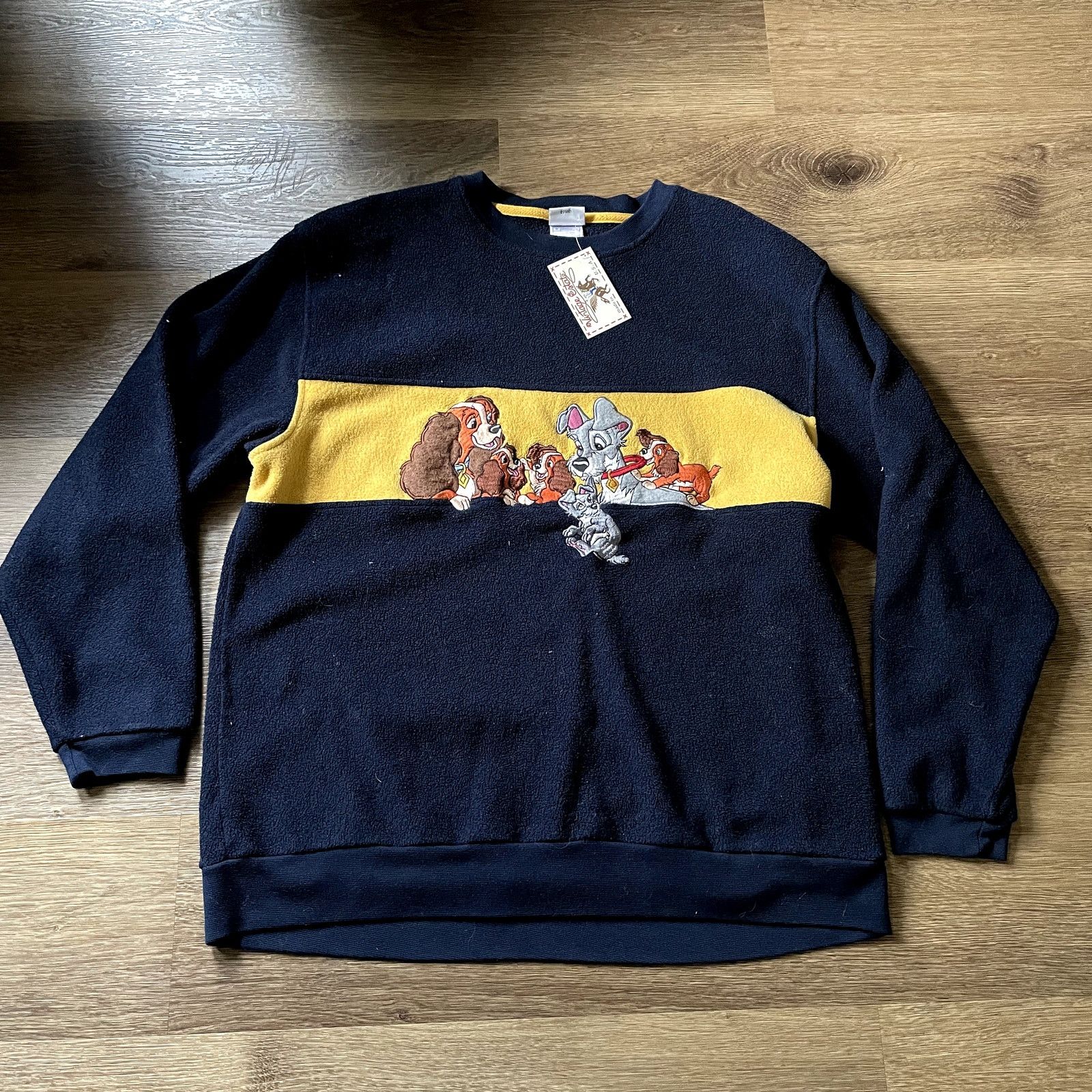 Disney VTG Lady and the Tramp Sweatshirt- L Size US L / EU 52-54 / 3 - 1 Thumbnail