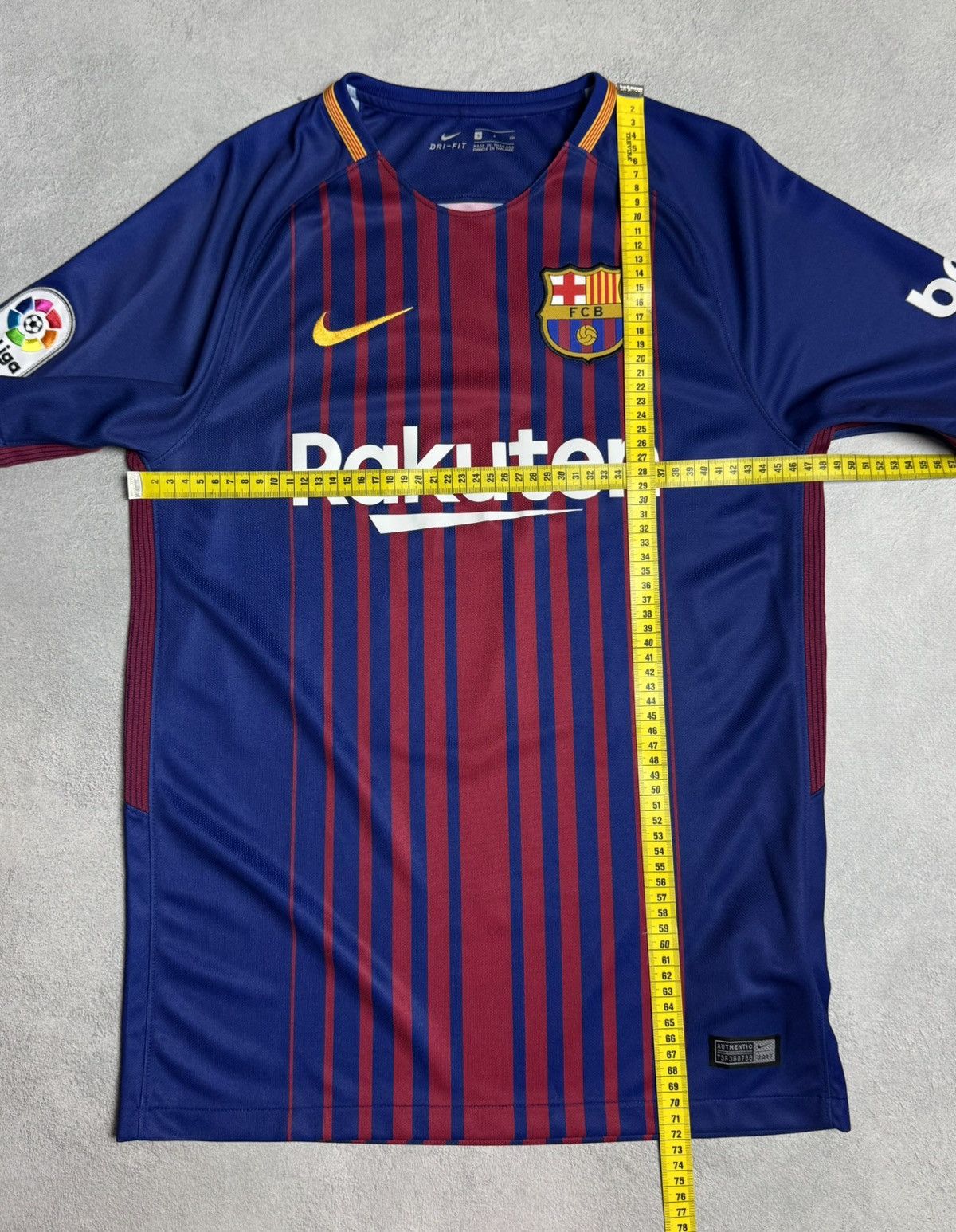 Nike Barcelona 2017 2018 Home Shirt Soccer Jersey Nike #10 Messi Size US S / EU 44-46 / 1 - 17 Thumbnail