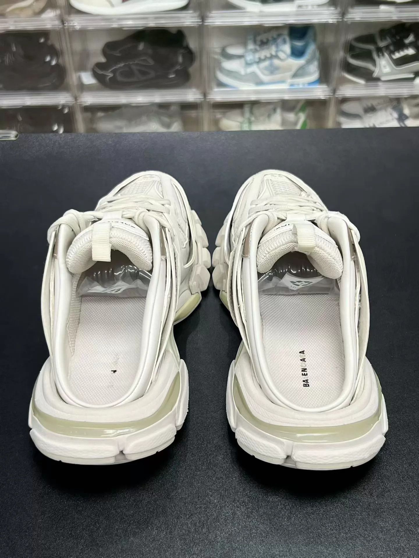 Balenciaga Balenciaga Track Slide Beige 37 Size US 6.5 / IT 36.5 - 7 Thumbnail