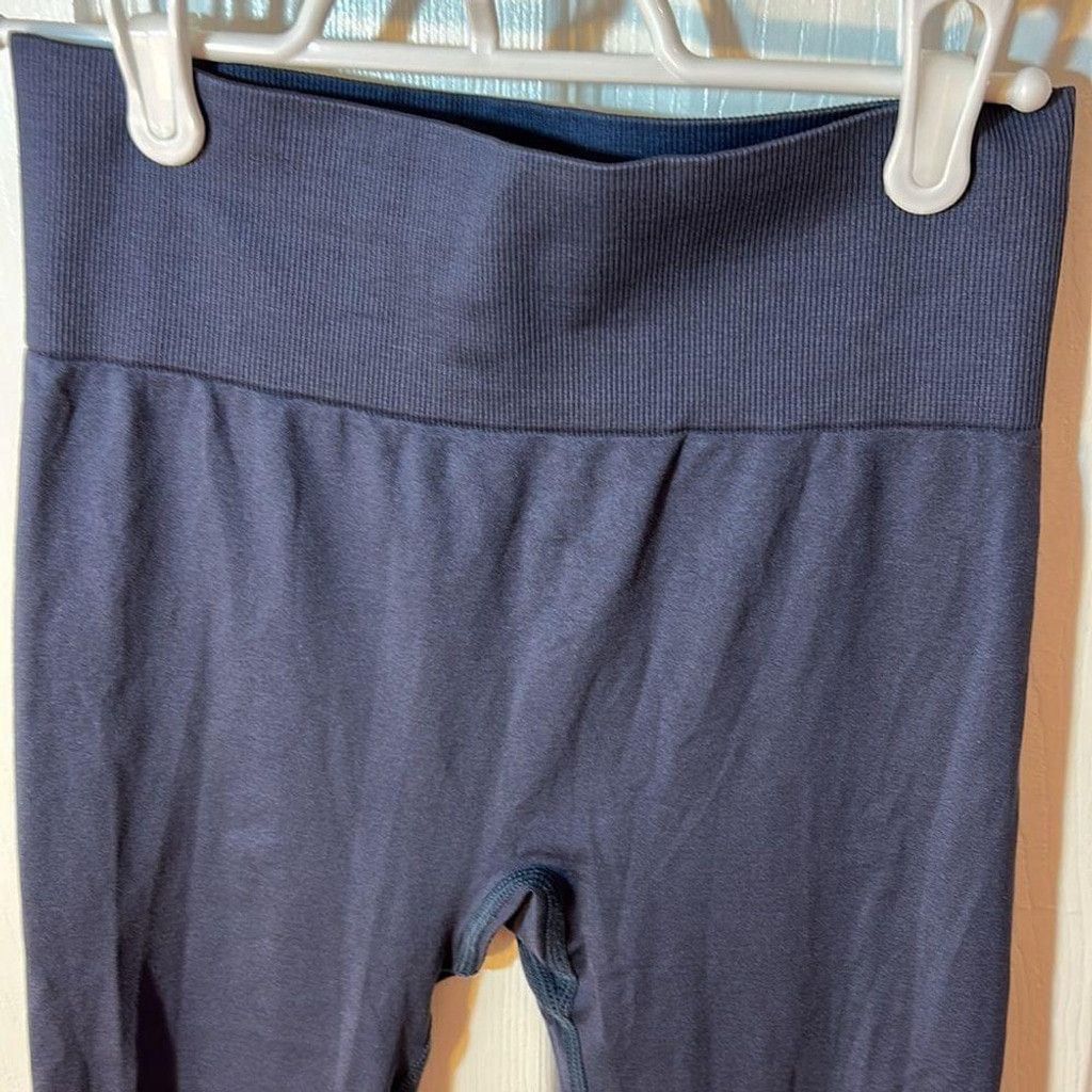 Other Size small Knix navy compression leggings Size 27" / US 4 / IT 40 - 2 Thumbnail