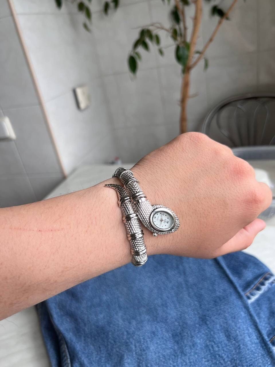 Jewelry × Vintage Vintage Snake Wrap Bracelet Watch Japanese Movement Size ONE SIZE - 2 Thumbnail