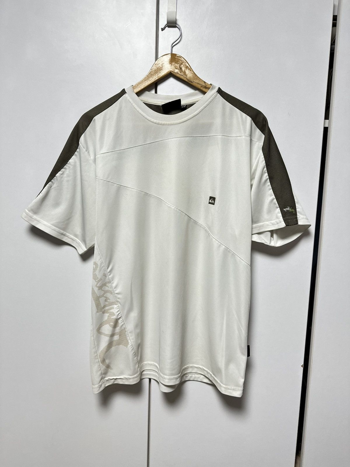 Quiksilver Quiksilver Thru Vintage Streetwear Surf T-Shirt Rare Size US XL / EU 56 / 4 - 1 Thumbnail