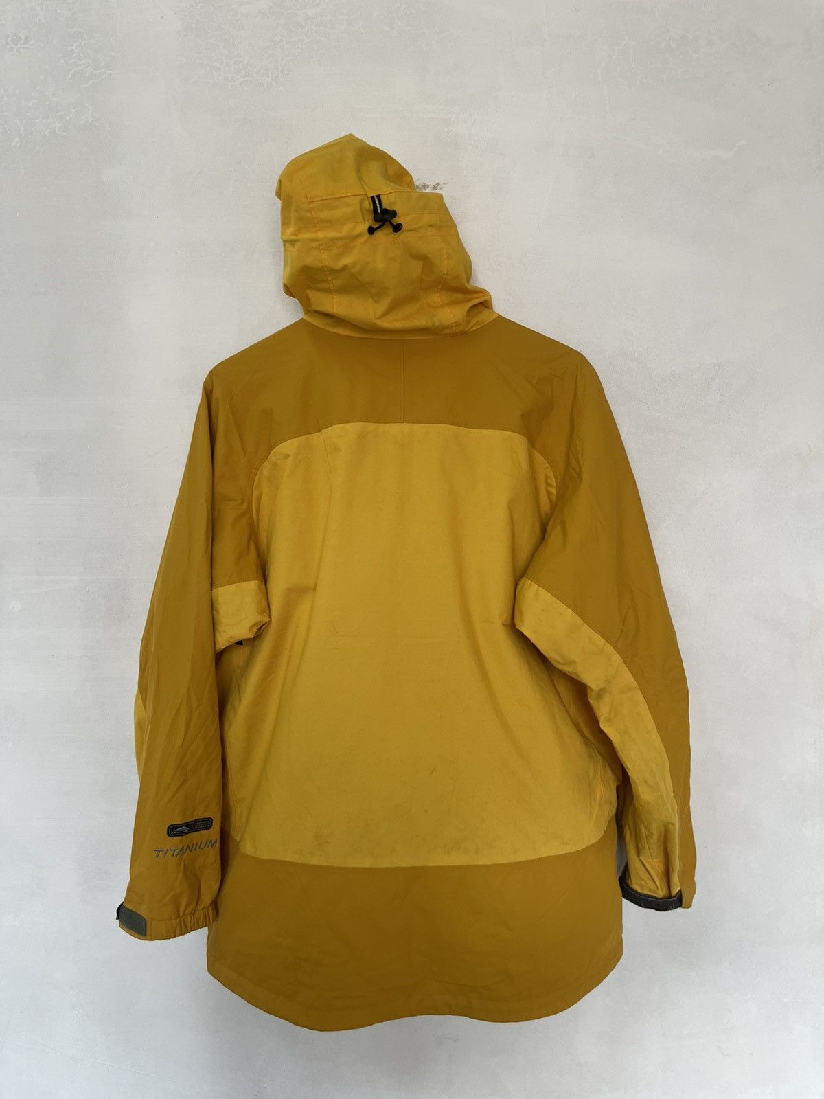 Columbia COLUMBIA OMNI TECH TITANIUM JACKET OUTDOOR Size US S / EU 44-46 / 1 - 8 Thumbnail