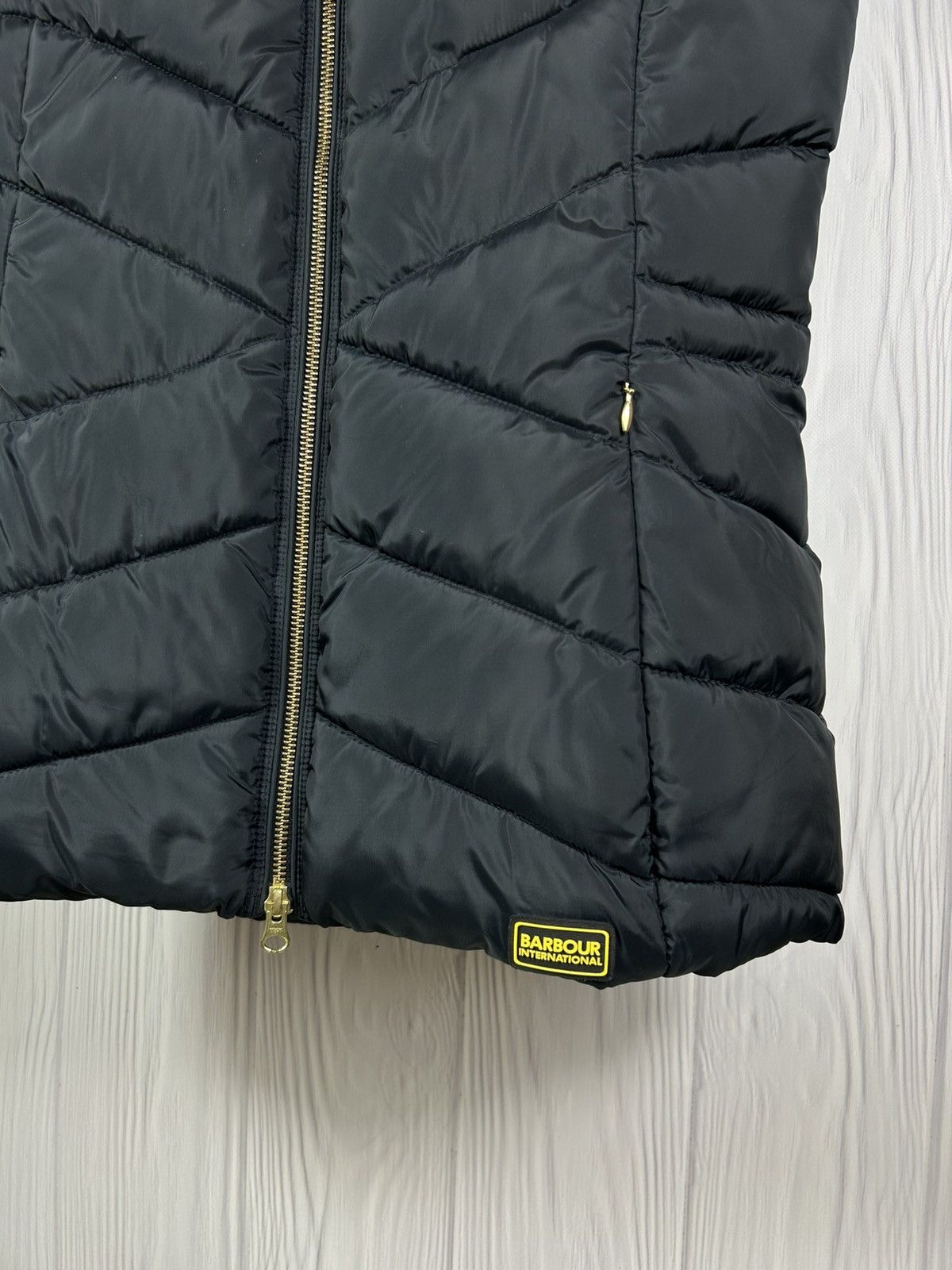 Barbour Barbour International Santa Rosa FibreDown Gilet With Fur Size M / US 6-8 / IT 42-44 - 4 Thumbnail